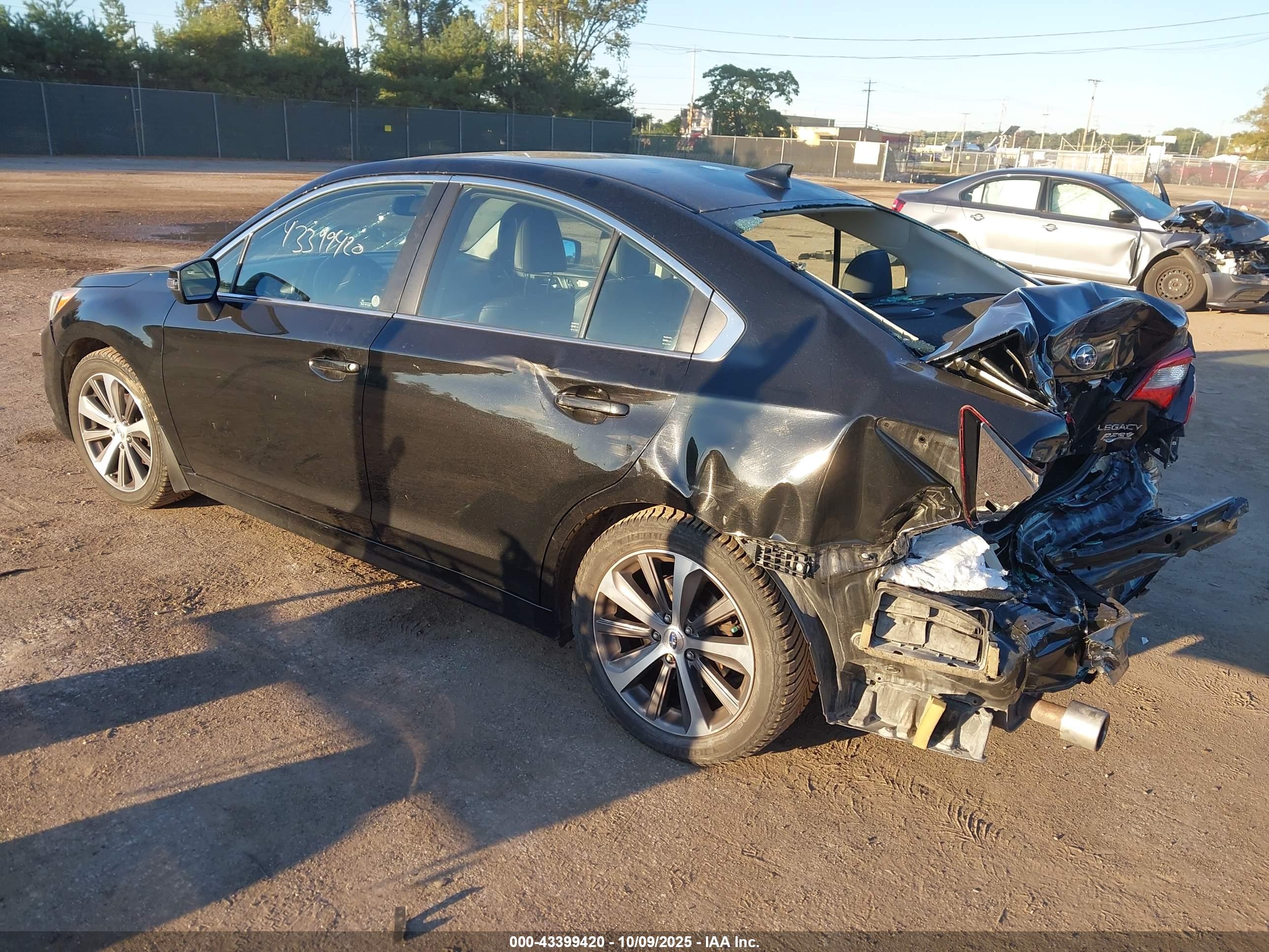 SUBARU LEGACY image 3