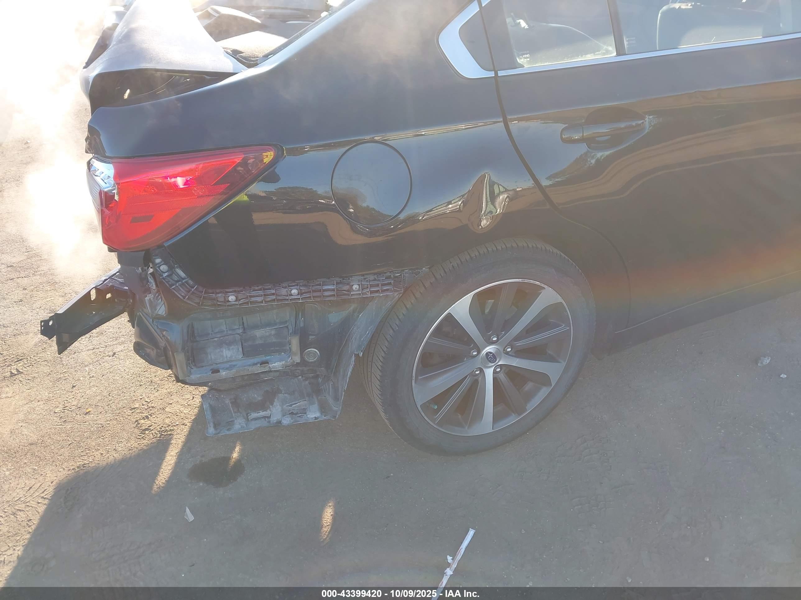 SUBARU LEGACY image 6