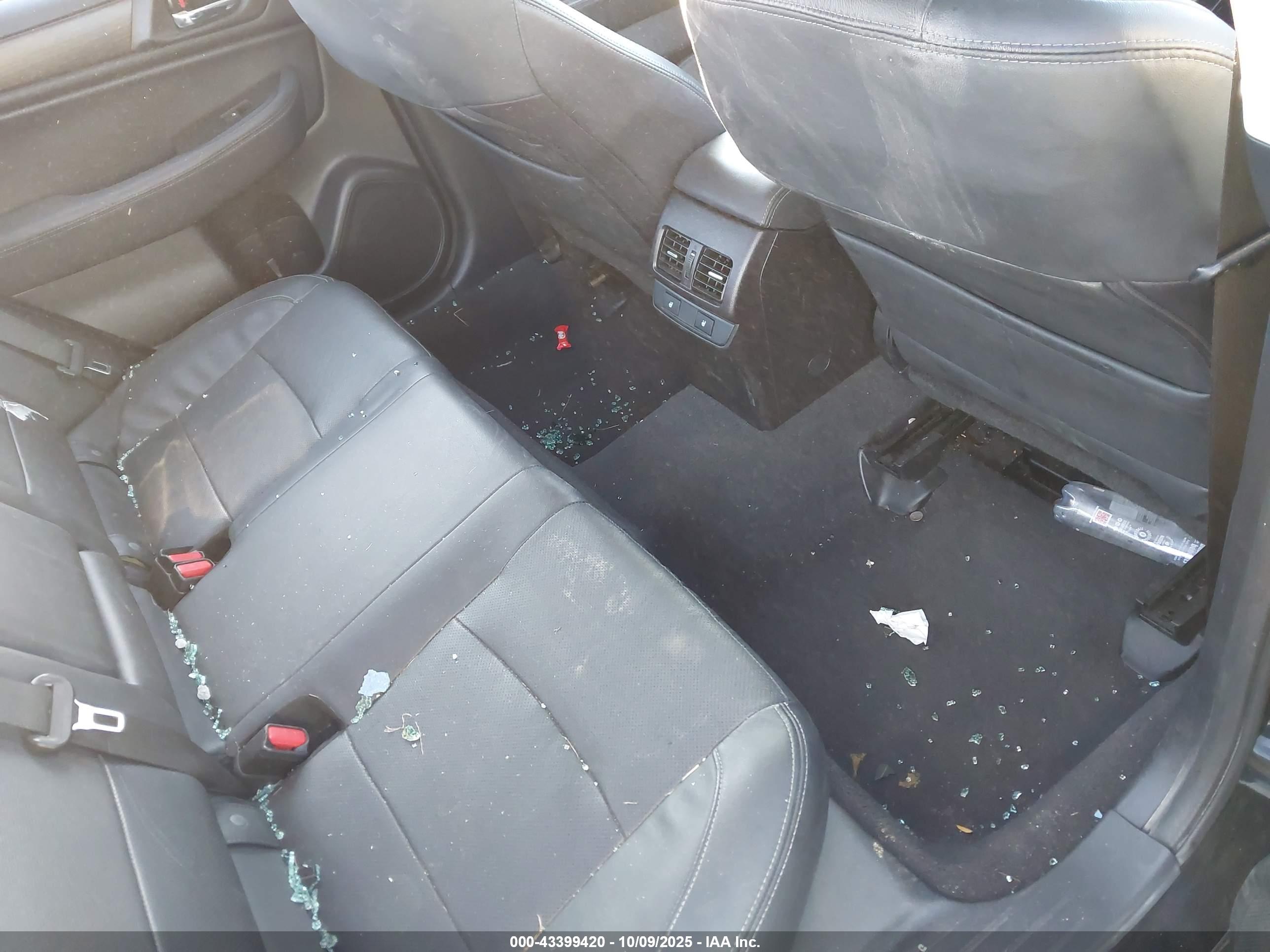 SUBARU LEGACY image 8