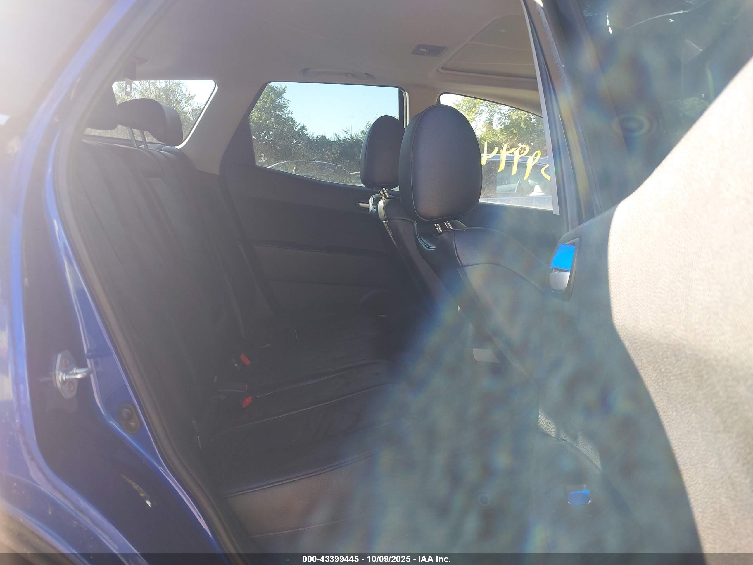 MAZDA CX-7 image 8