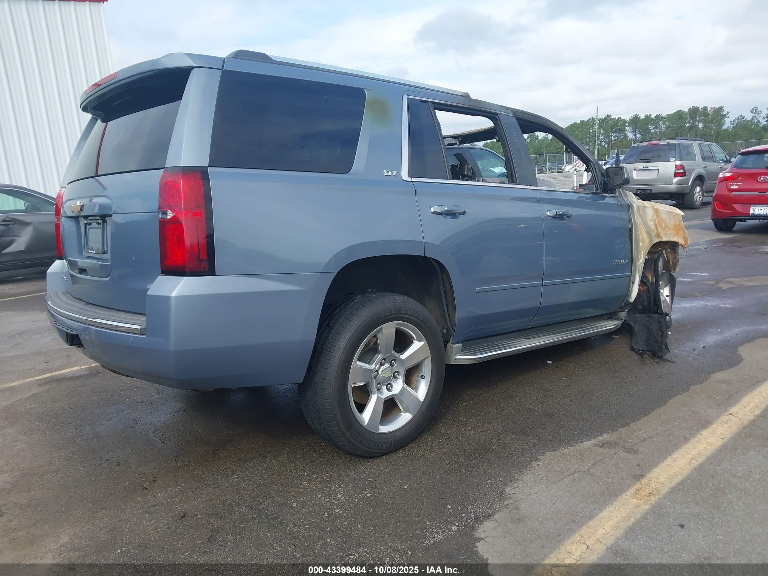 CHEVROLET TAHOE image 4