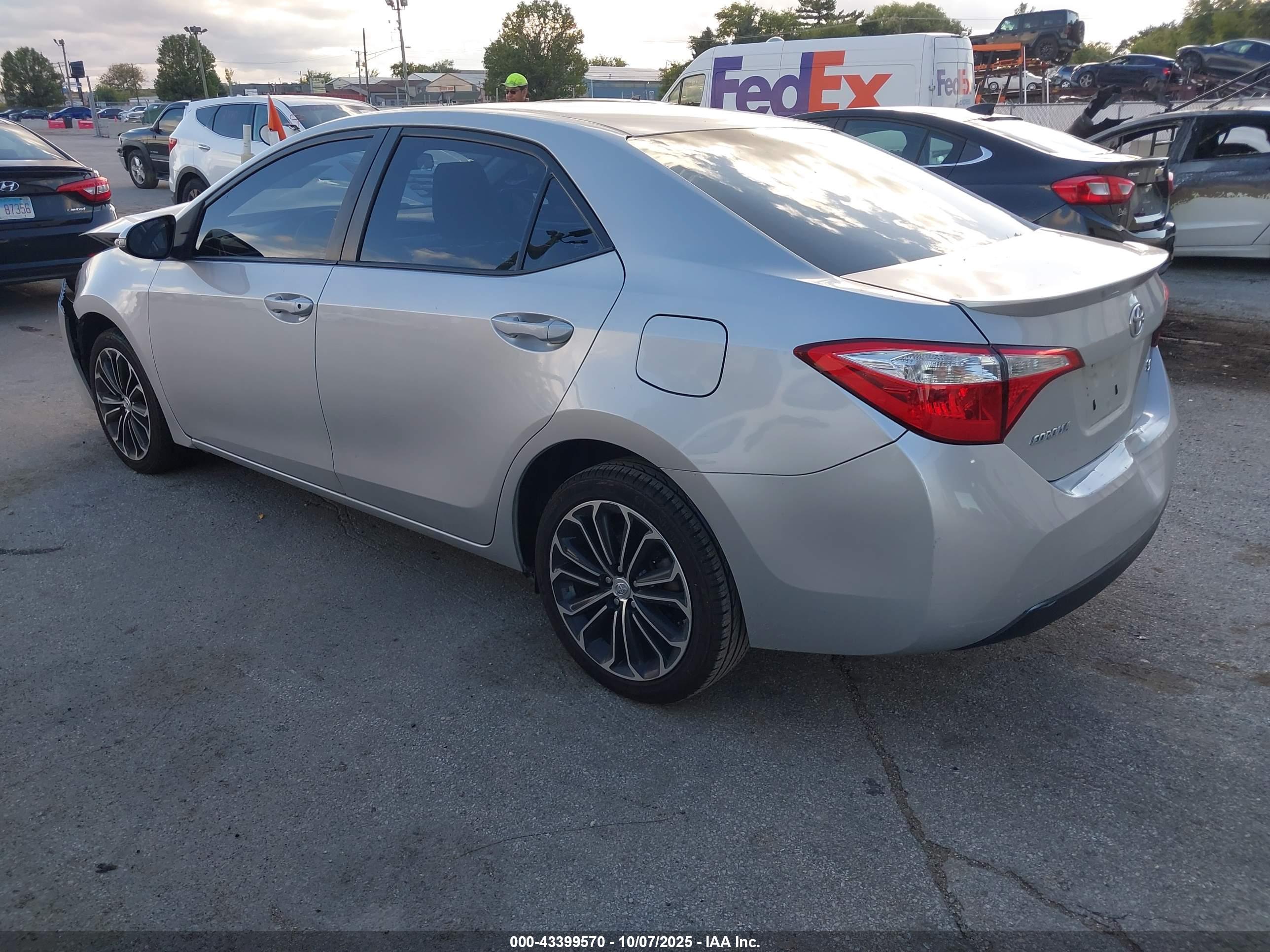 TOYOTA COROLLA image 3