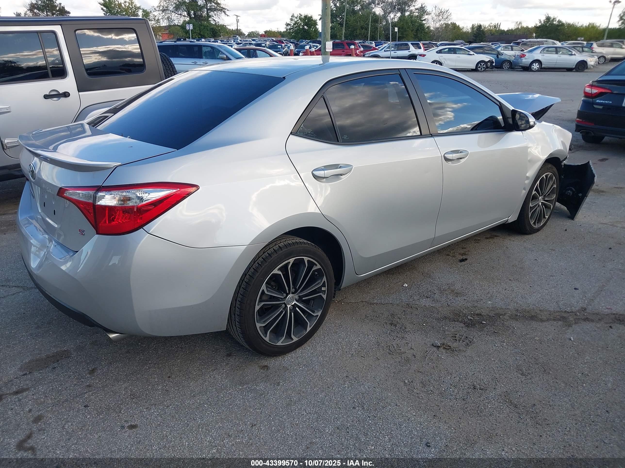 TOYOTA COROLLA image 4