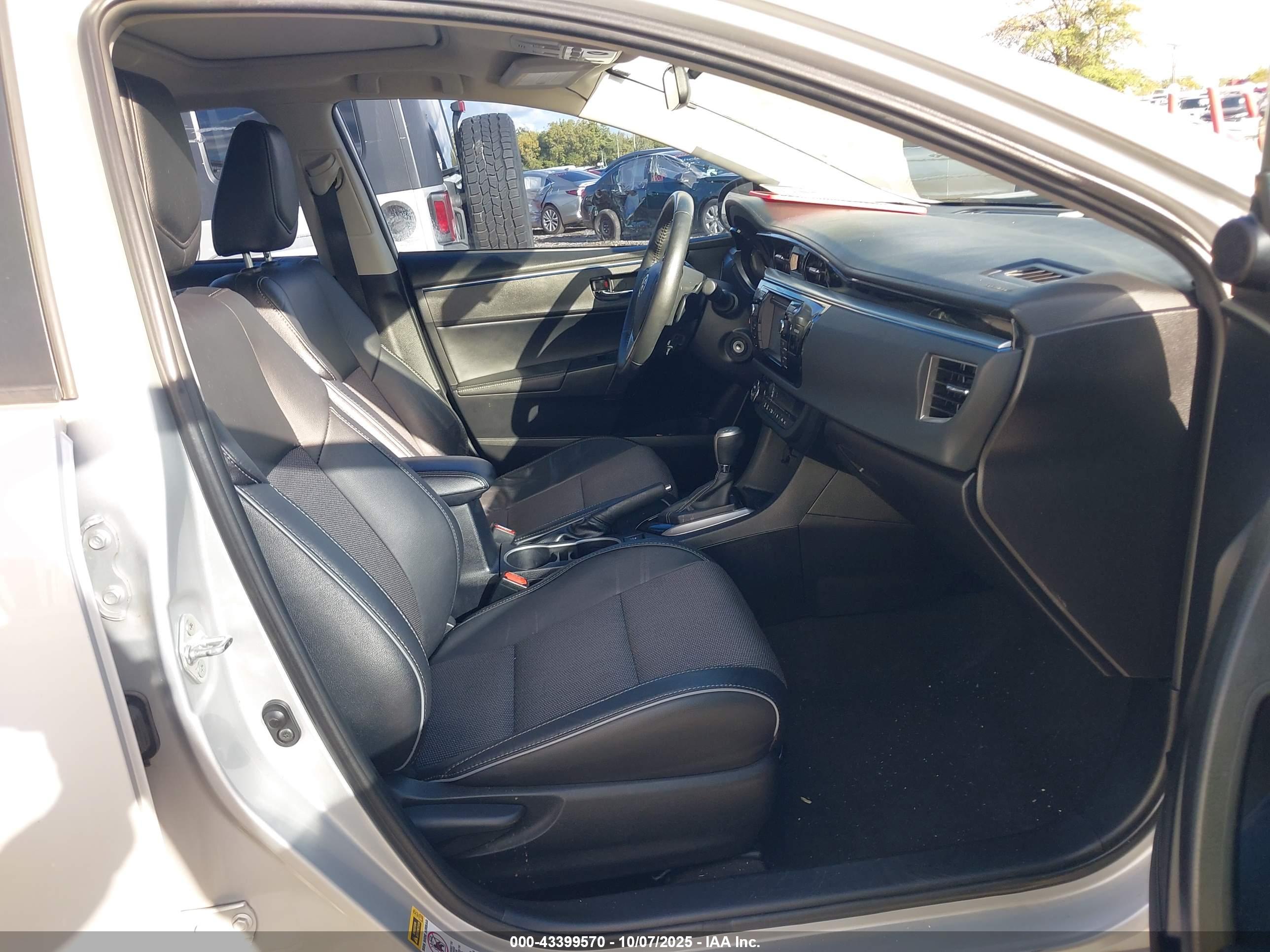 TOYOTA COROLLA image 5