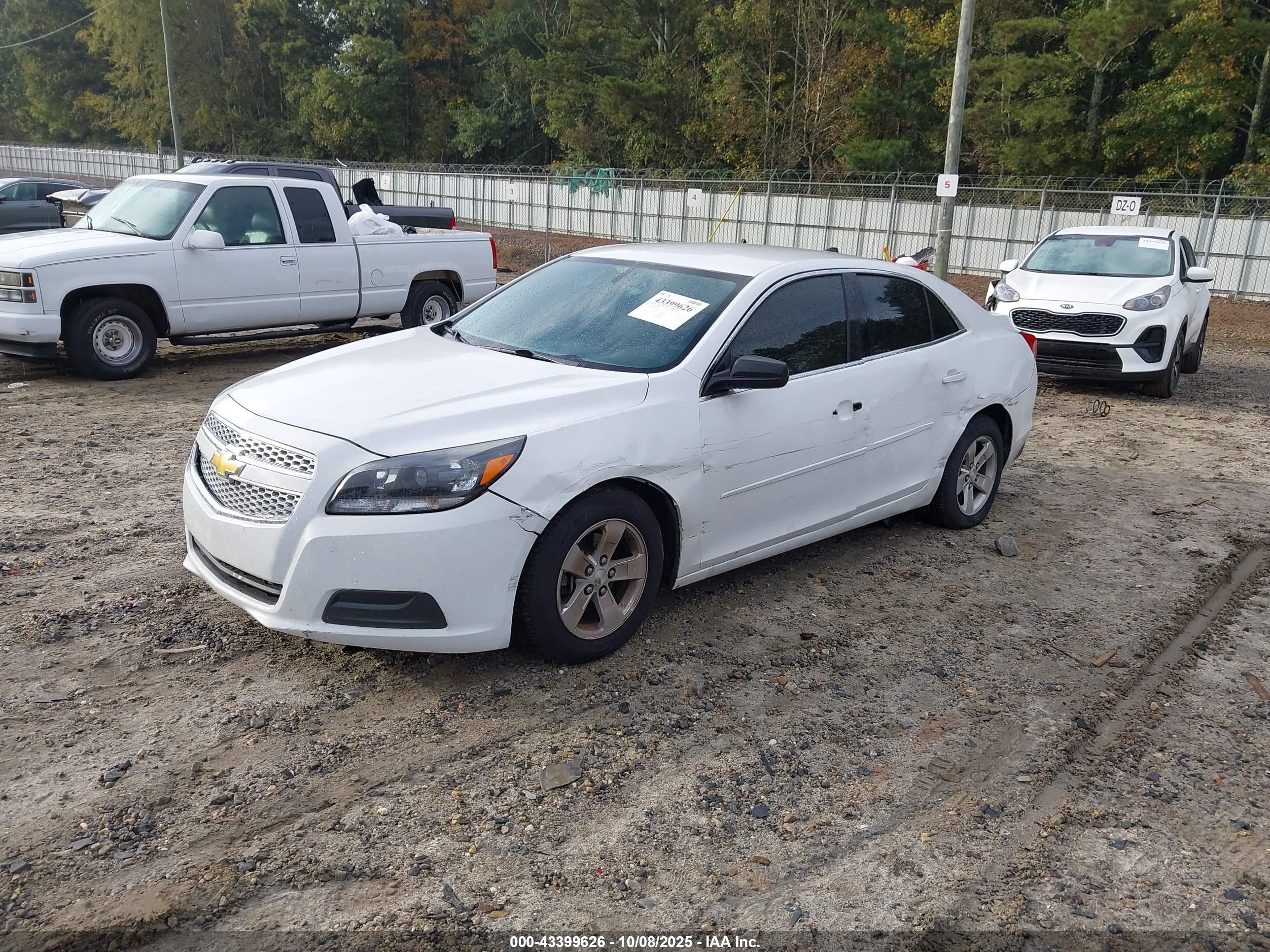 CHEVROLET MALIBU image 2