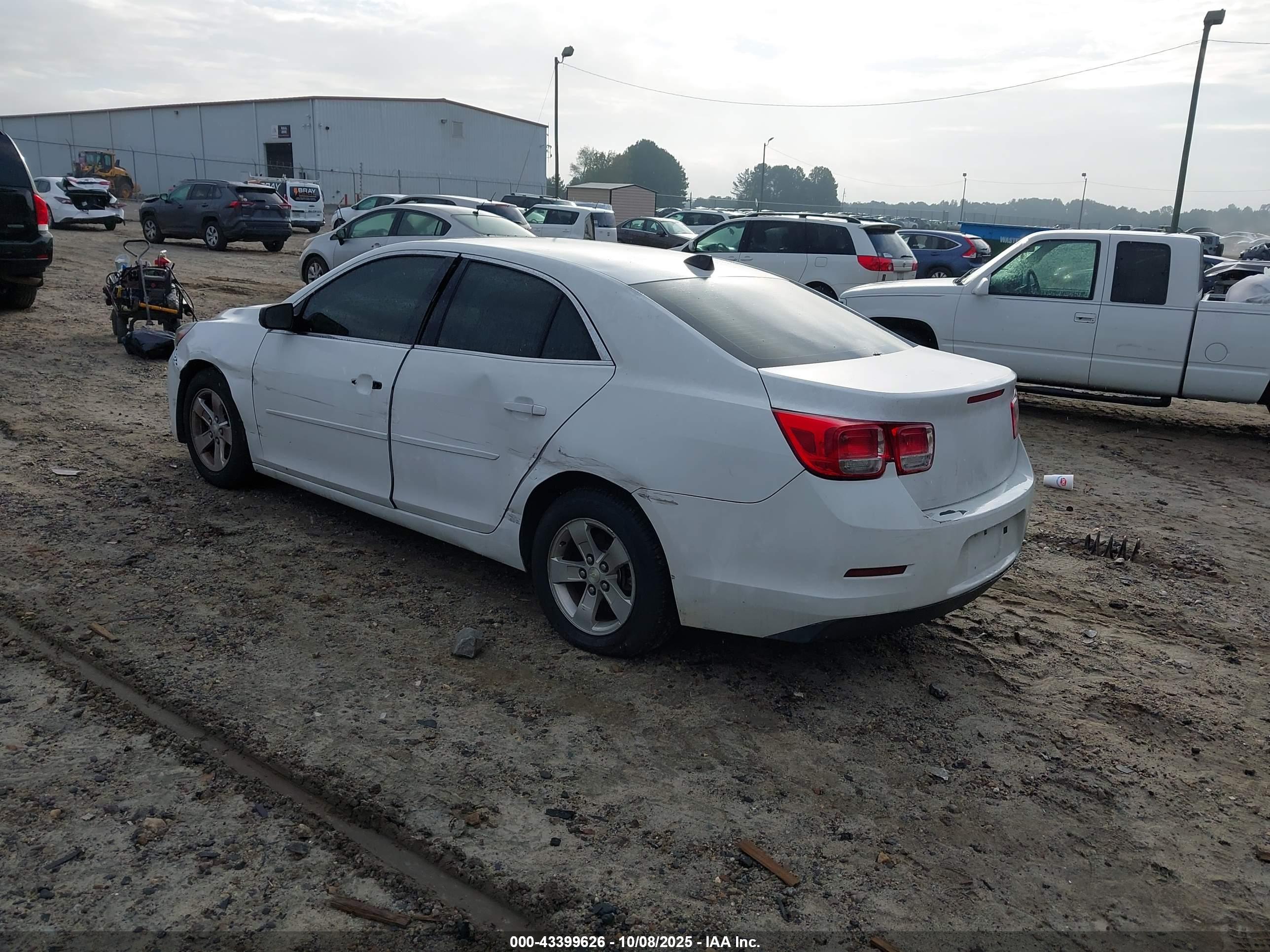 CHEVROLET MALIBU image 3