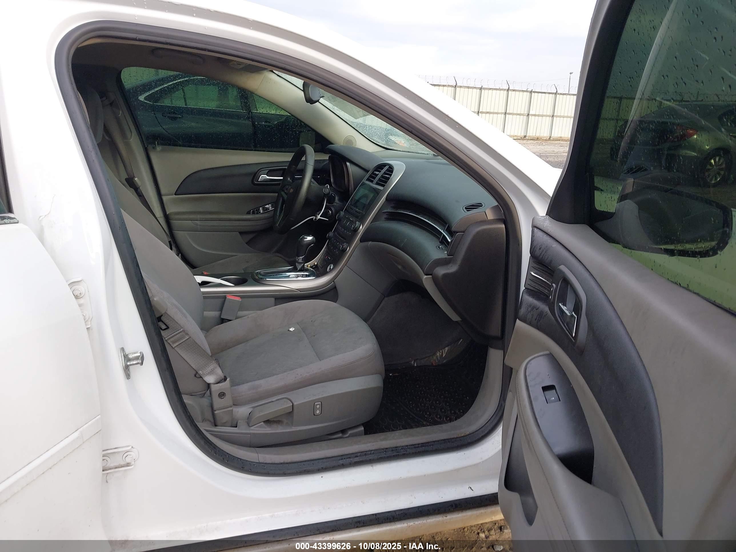 CHEVROLET MALIBU image 5