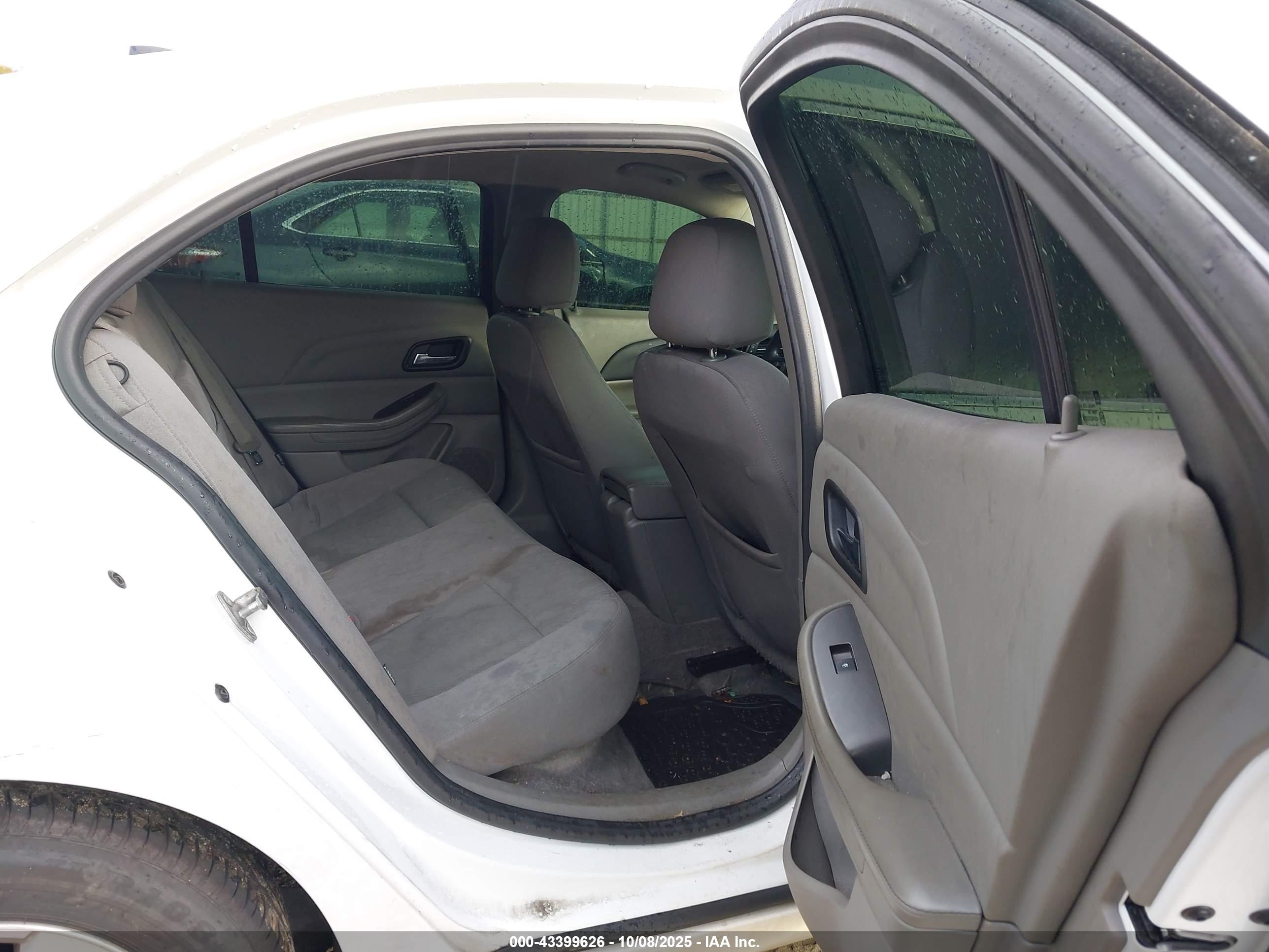 CHEVROLET MALIBU image 8