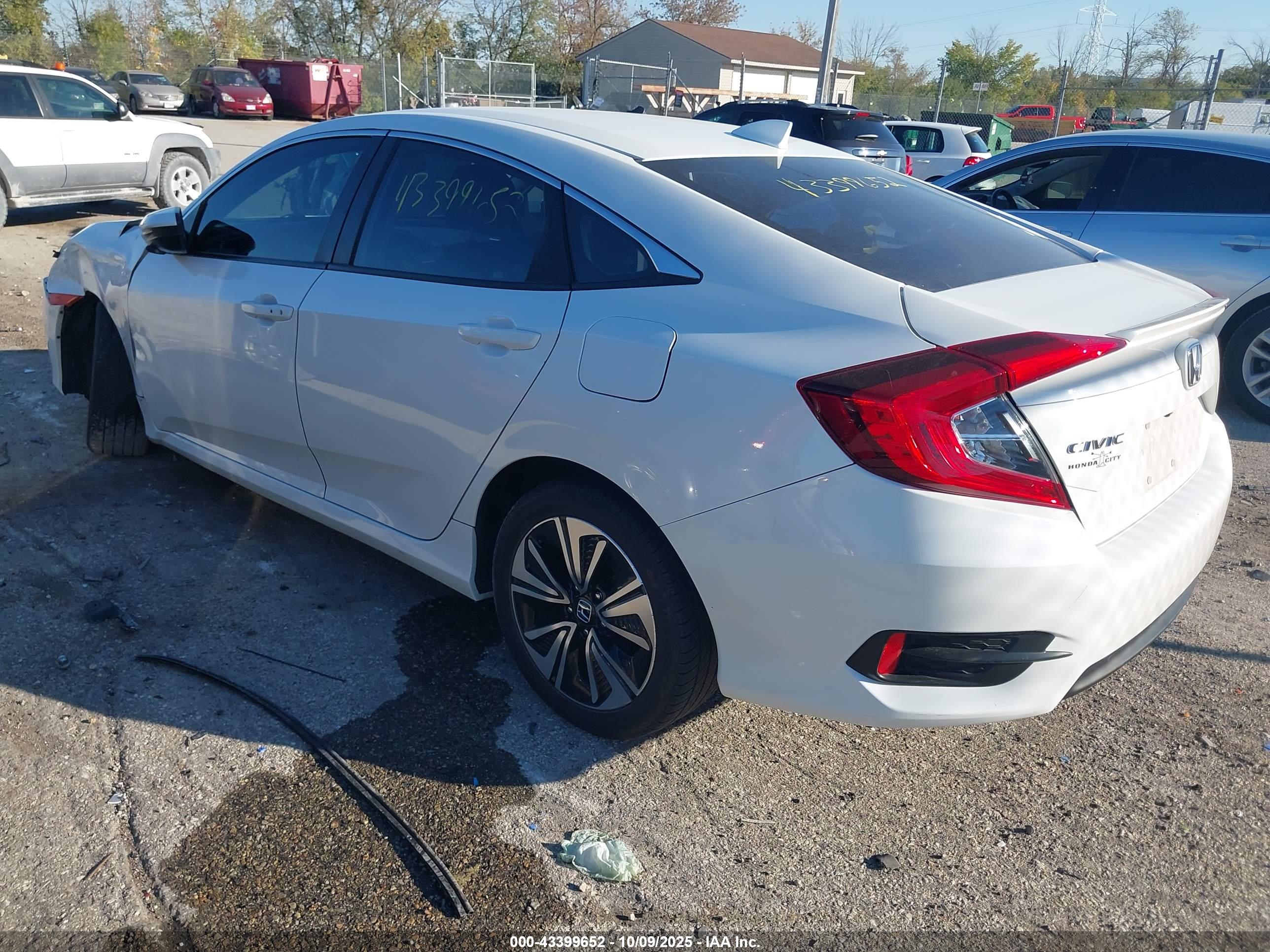 HONDA CIVIC image 3