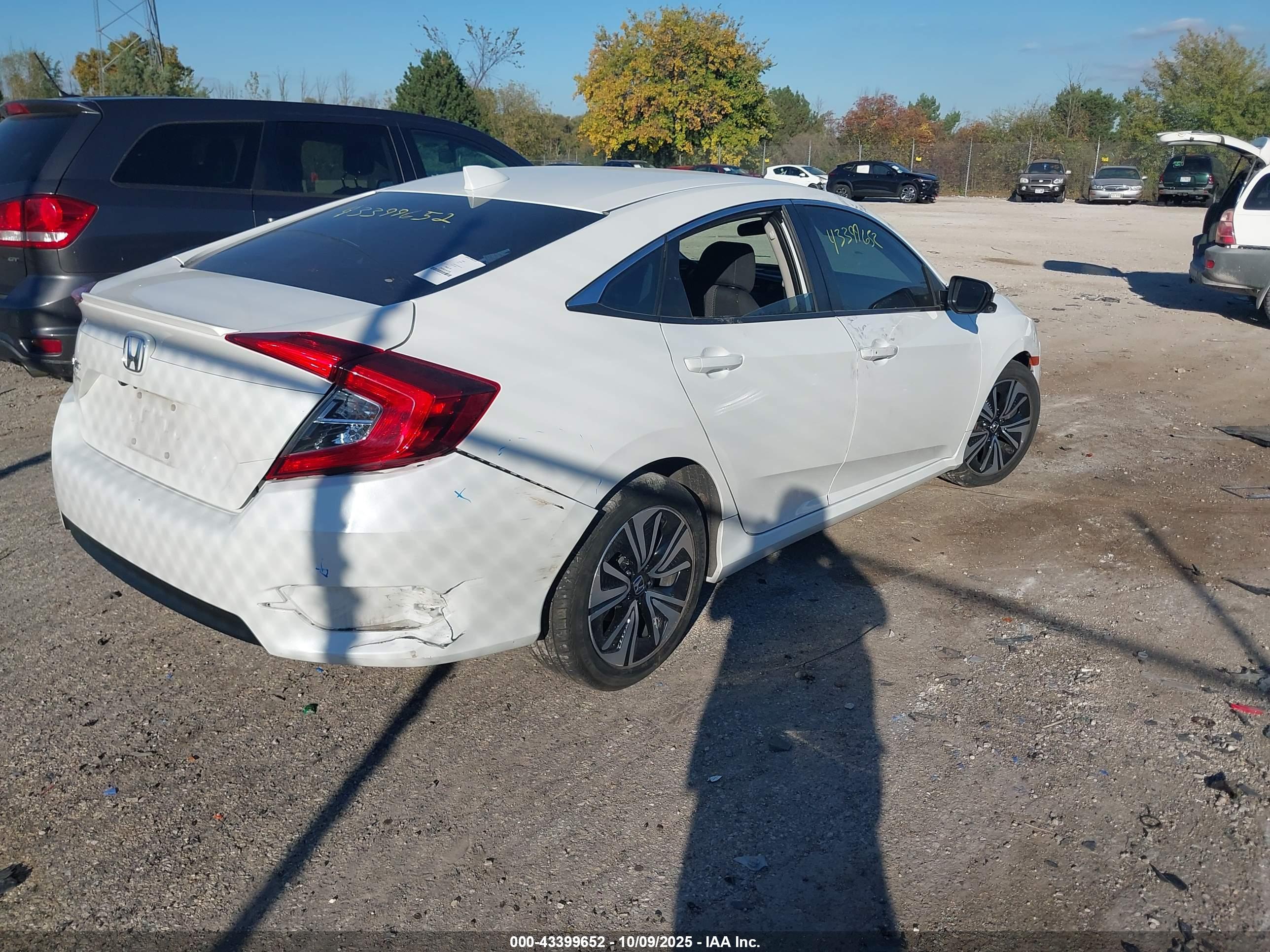 HONDA CIVIC image 4