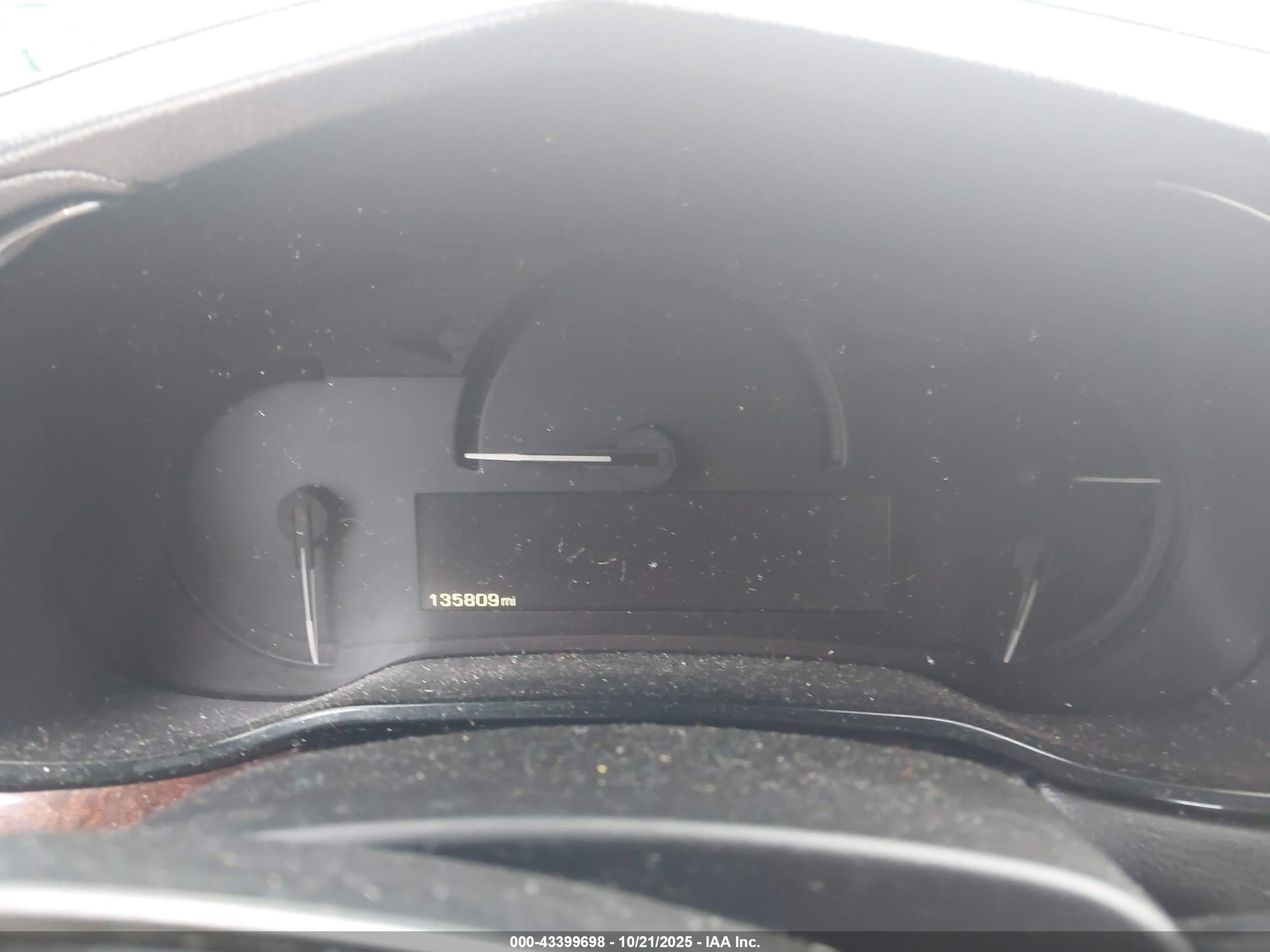 CADILLAC CTS image 7