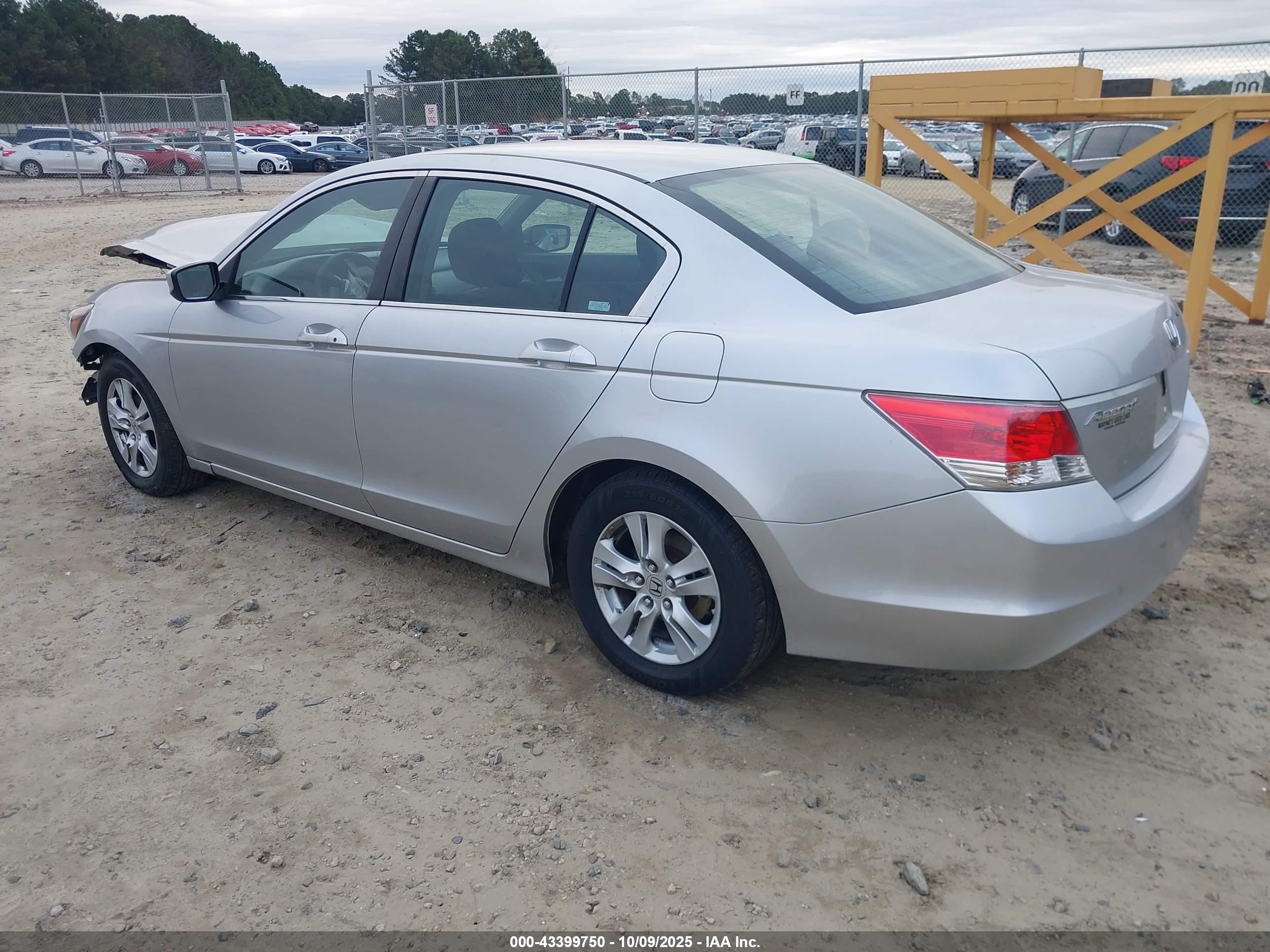 HONDA ACCORD image 3