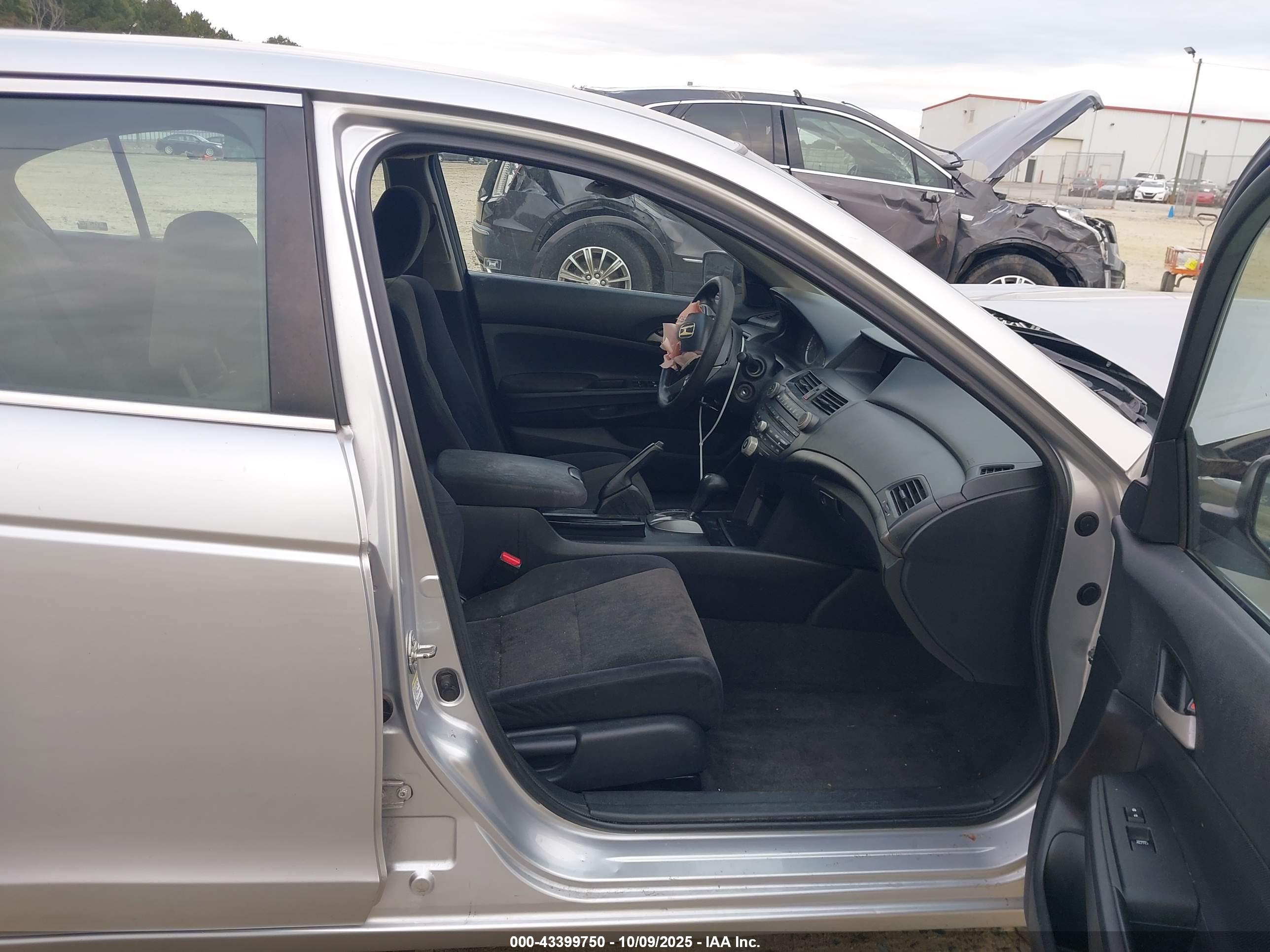 HONDA ACCORD image 5