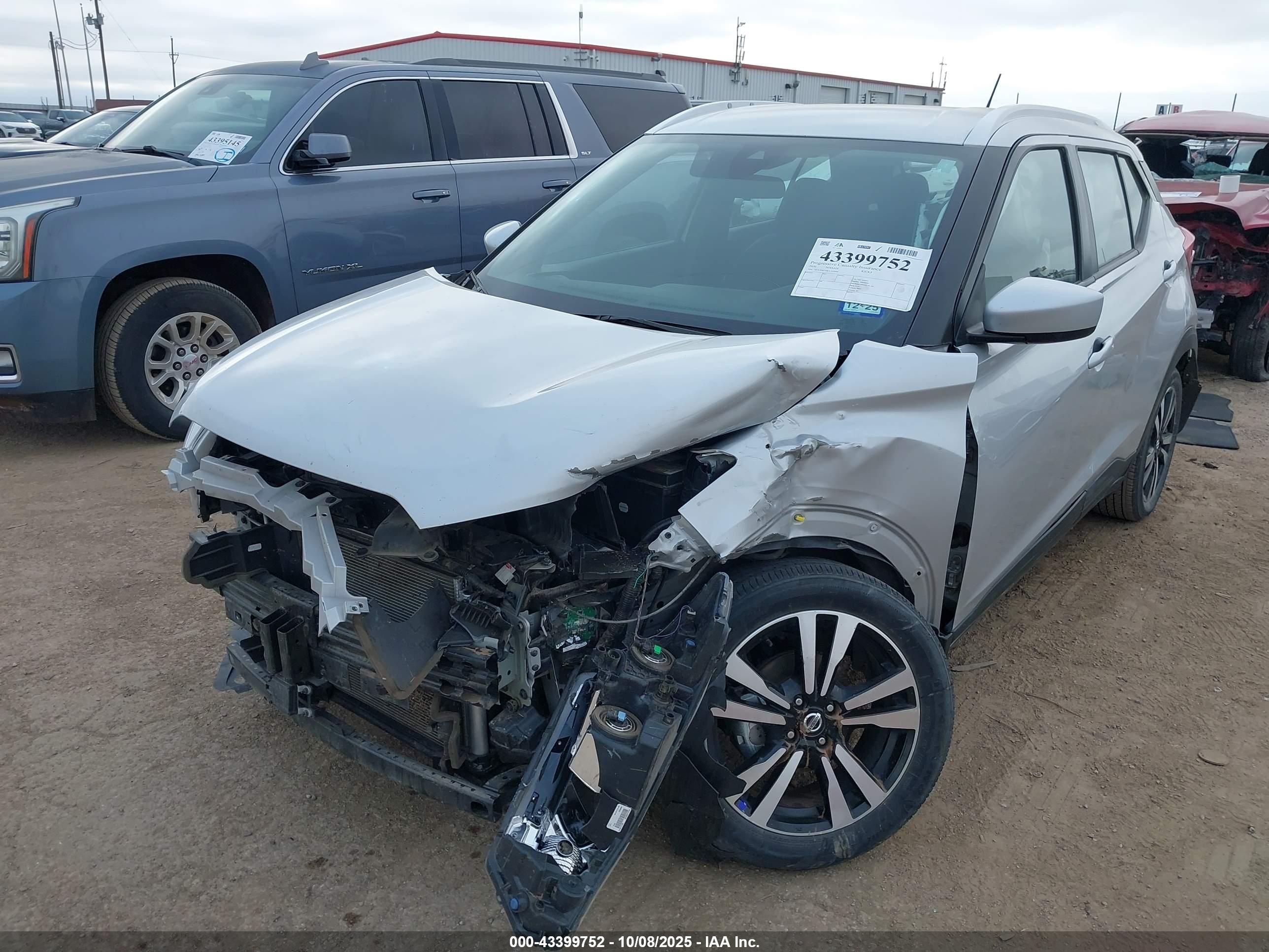 NISSAN KICKS image 6