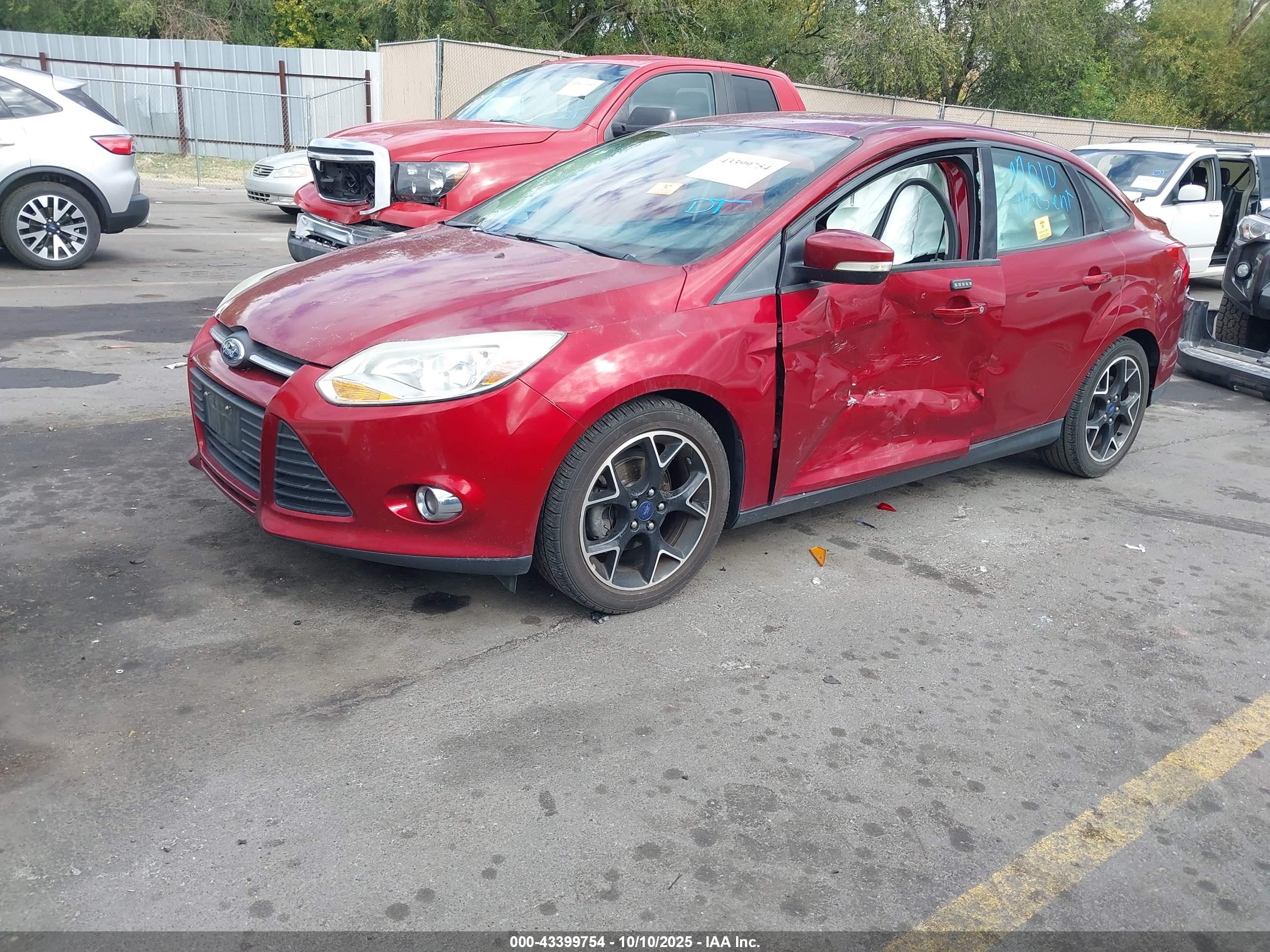 FORD FOCUS image 2