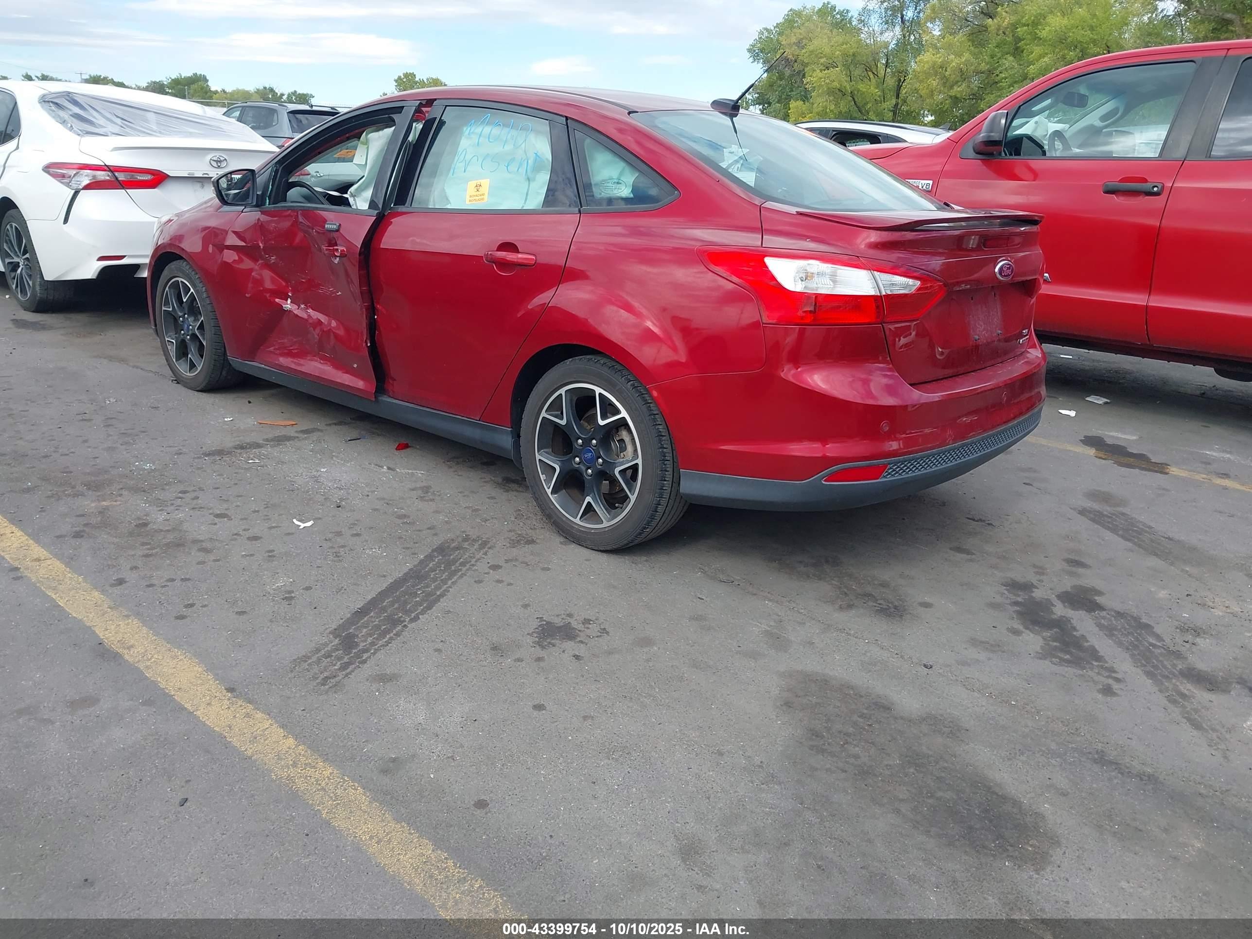 FORD FOCUS image 3