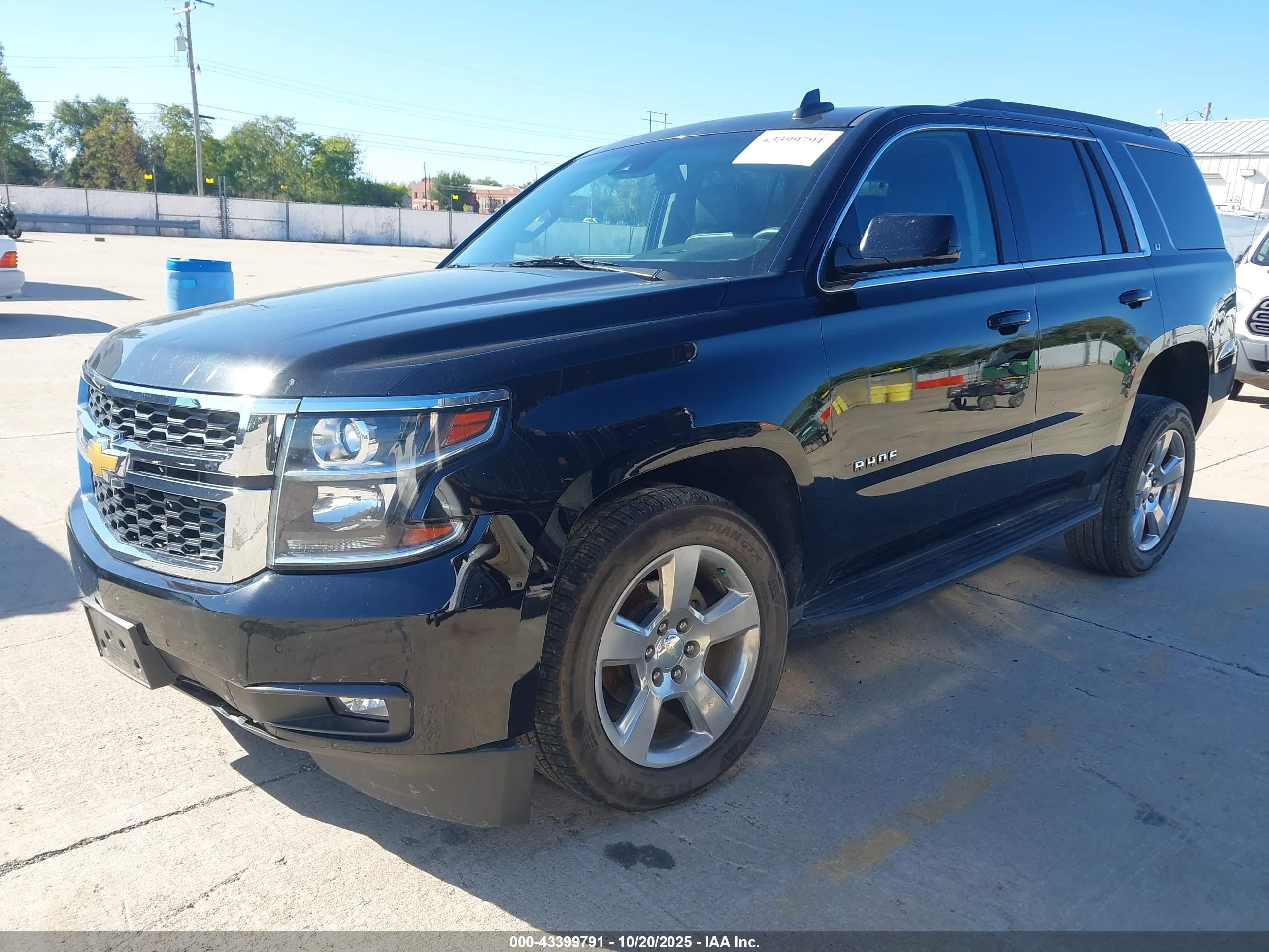 CHEVROLET TAHOE image 2