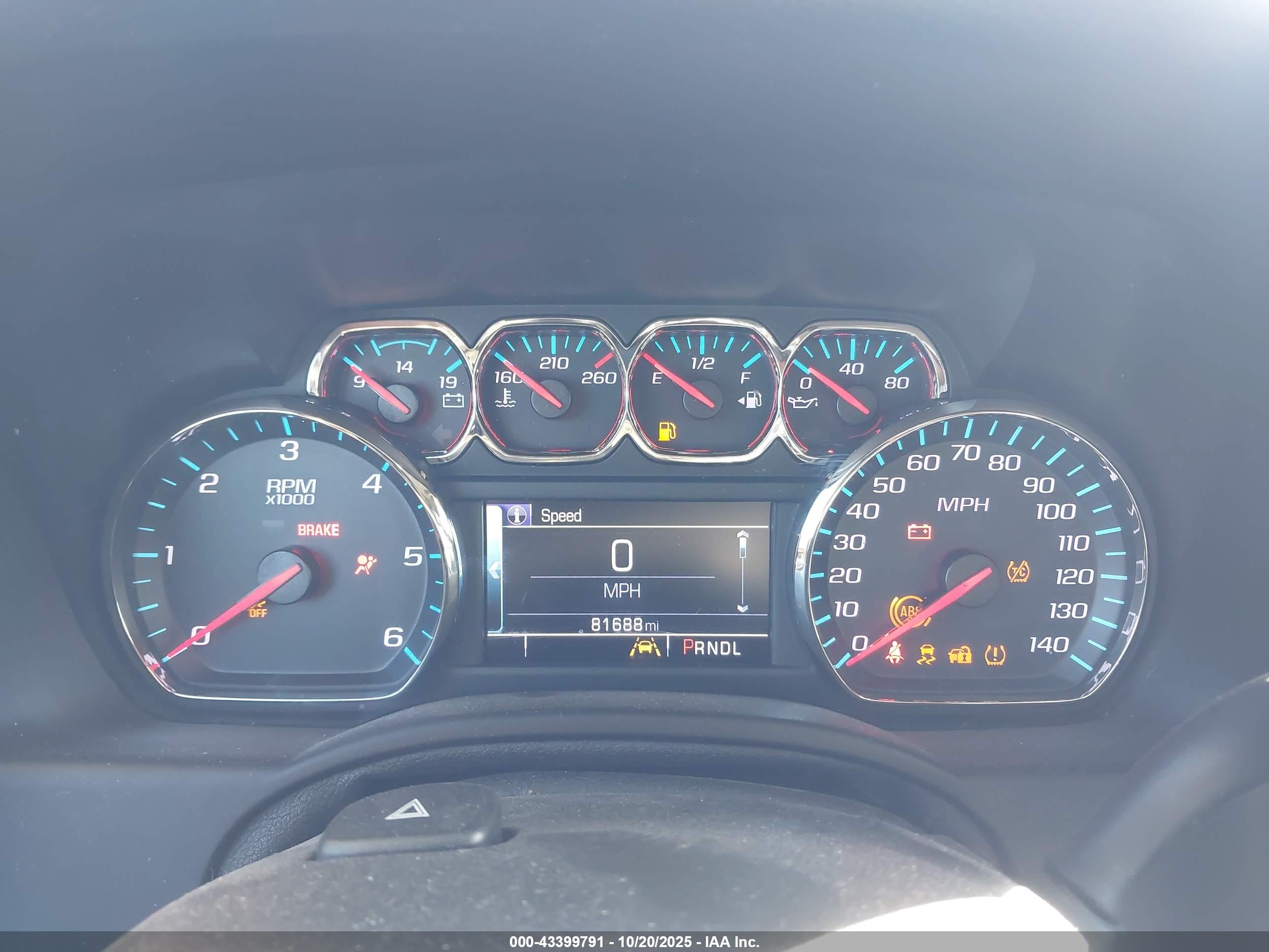 CHEVROLET TAHOE image 7