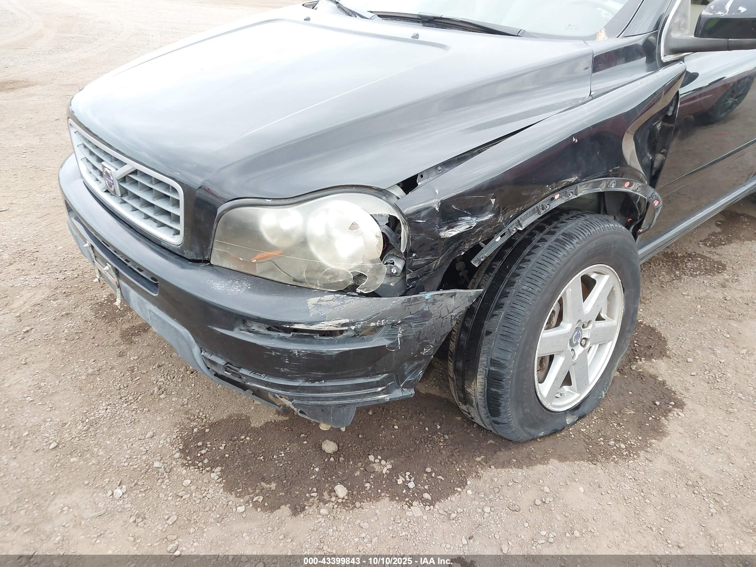 VOLVO XC90 image 6