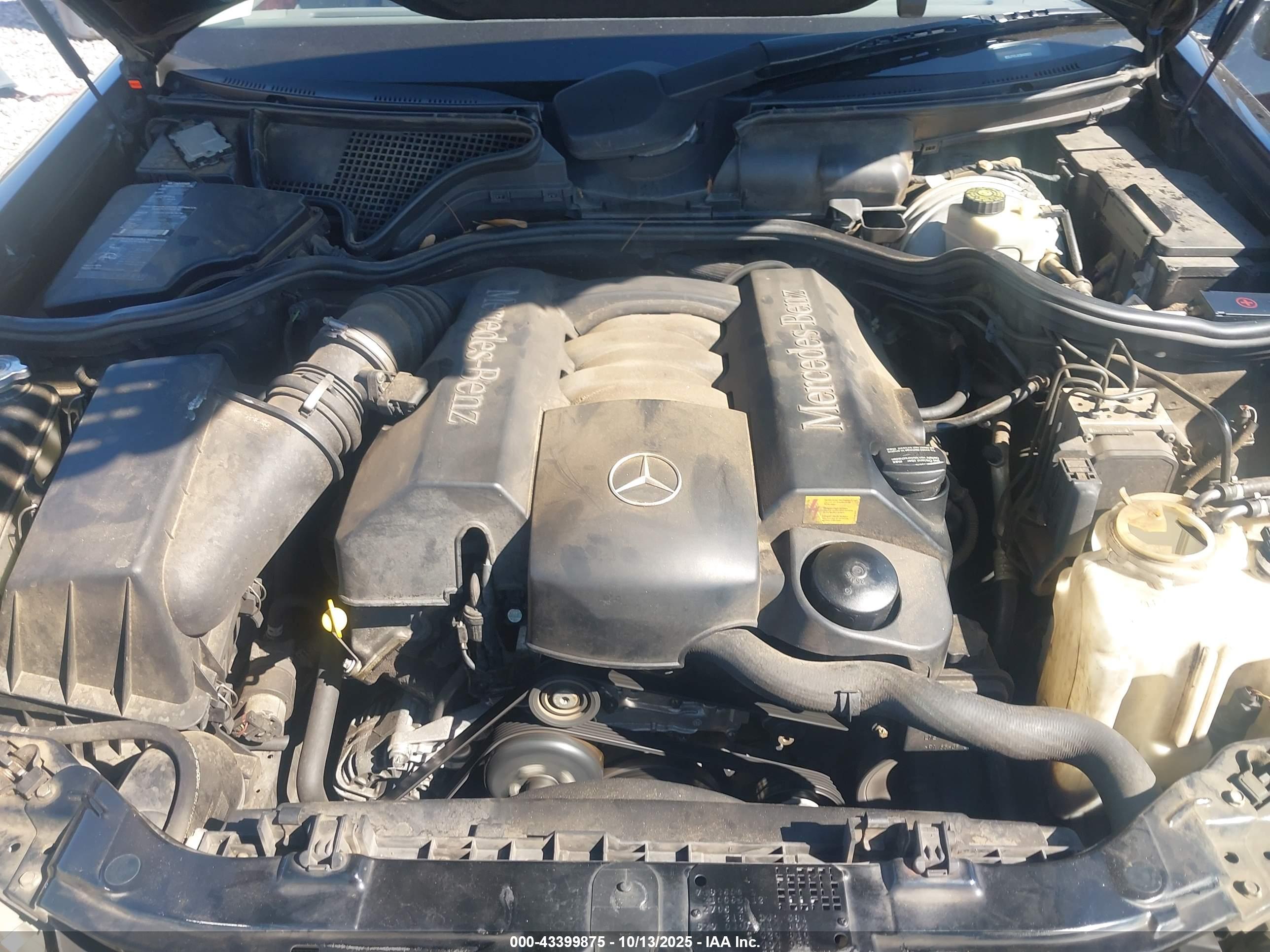 MERCEDES-BENZ E image 10
