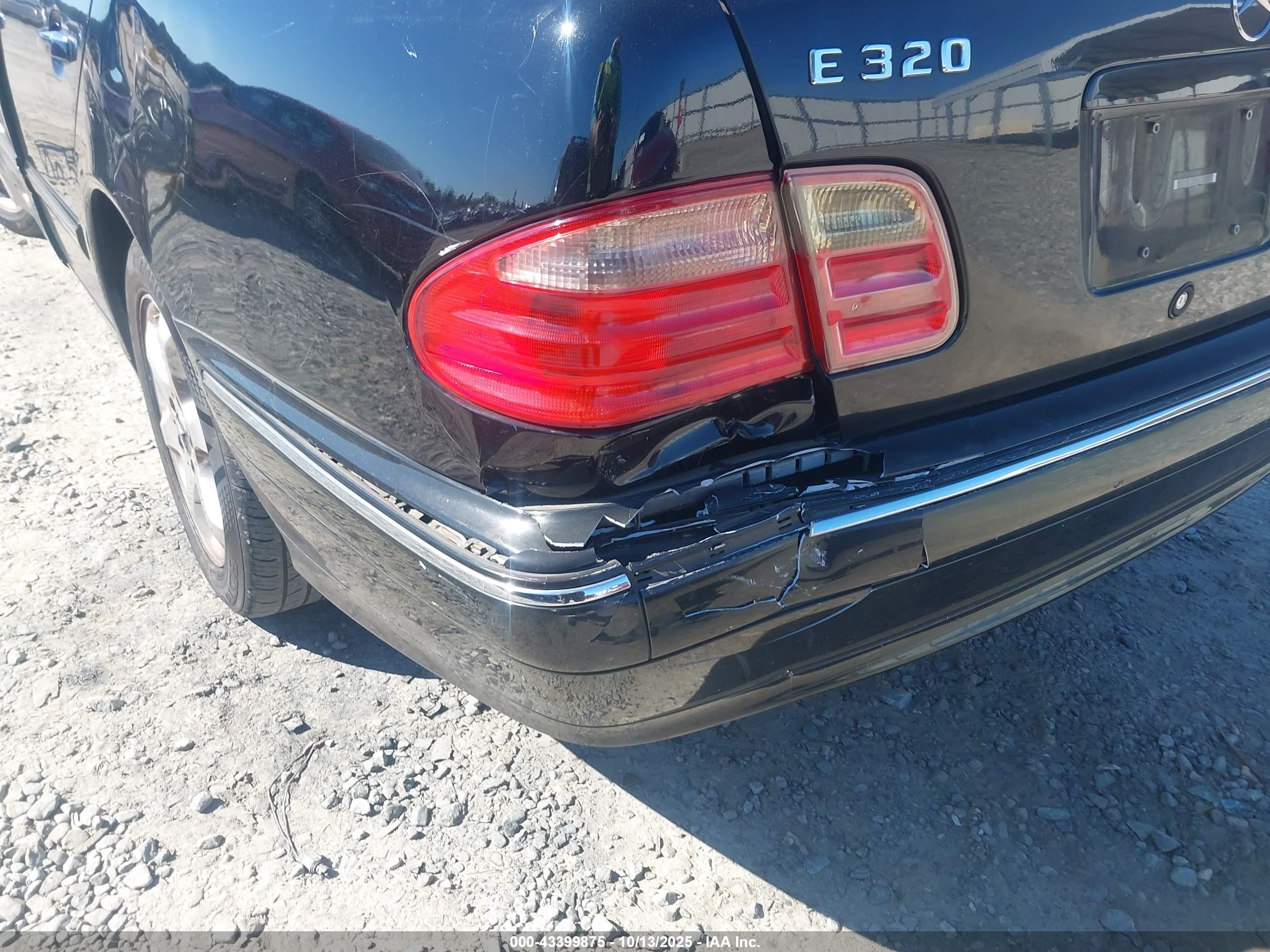 MERCEDES-BENZ E image 6