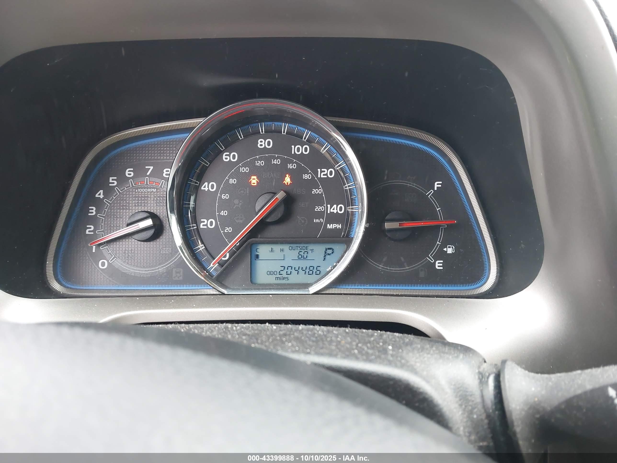 TOYOTA RAV4 image 7