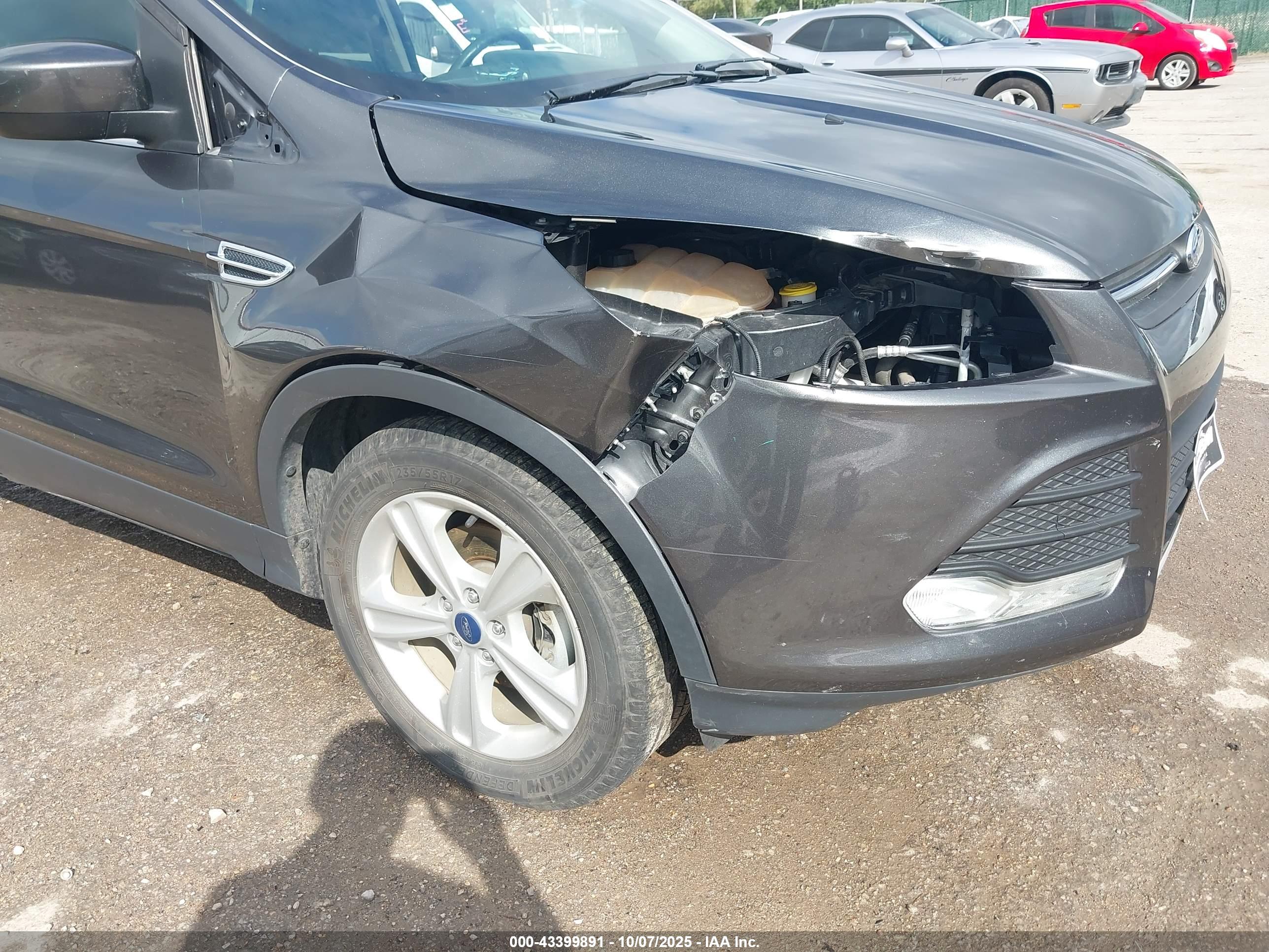 FORD ESCAPE image 6