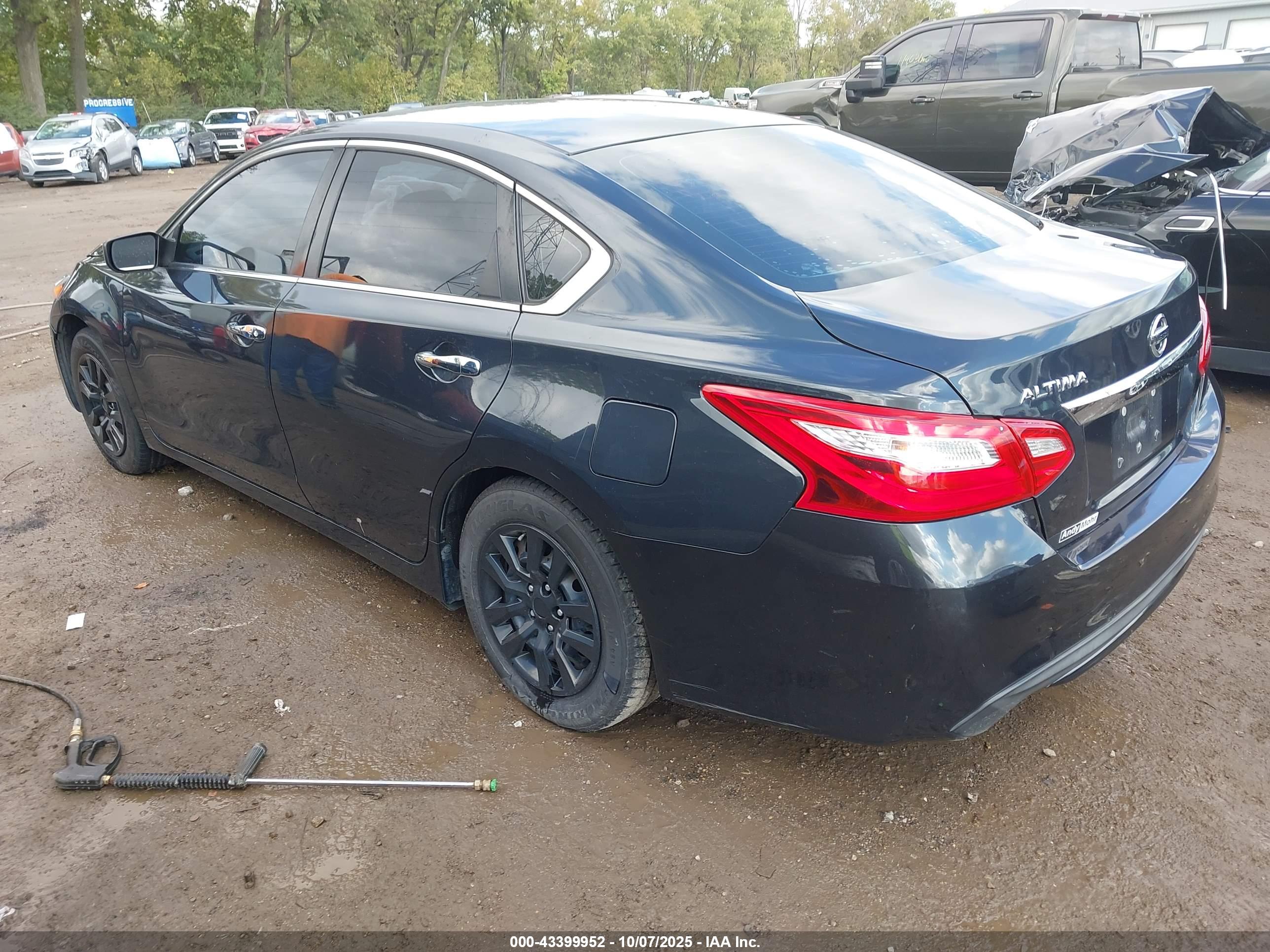 NISSAN ALTIMA image 3