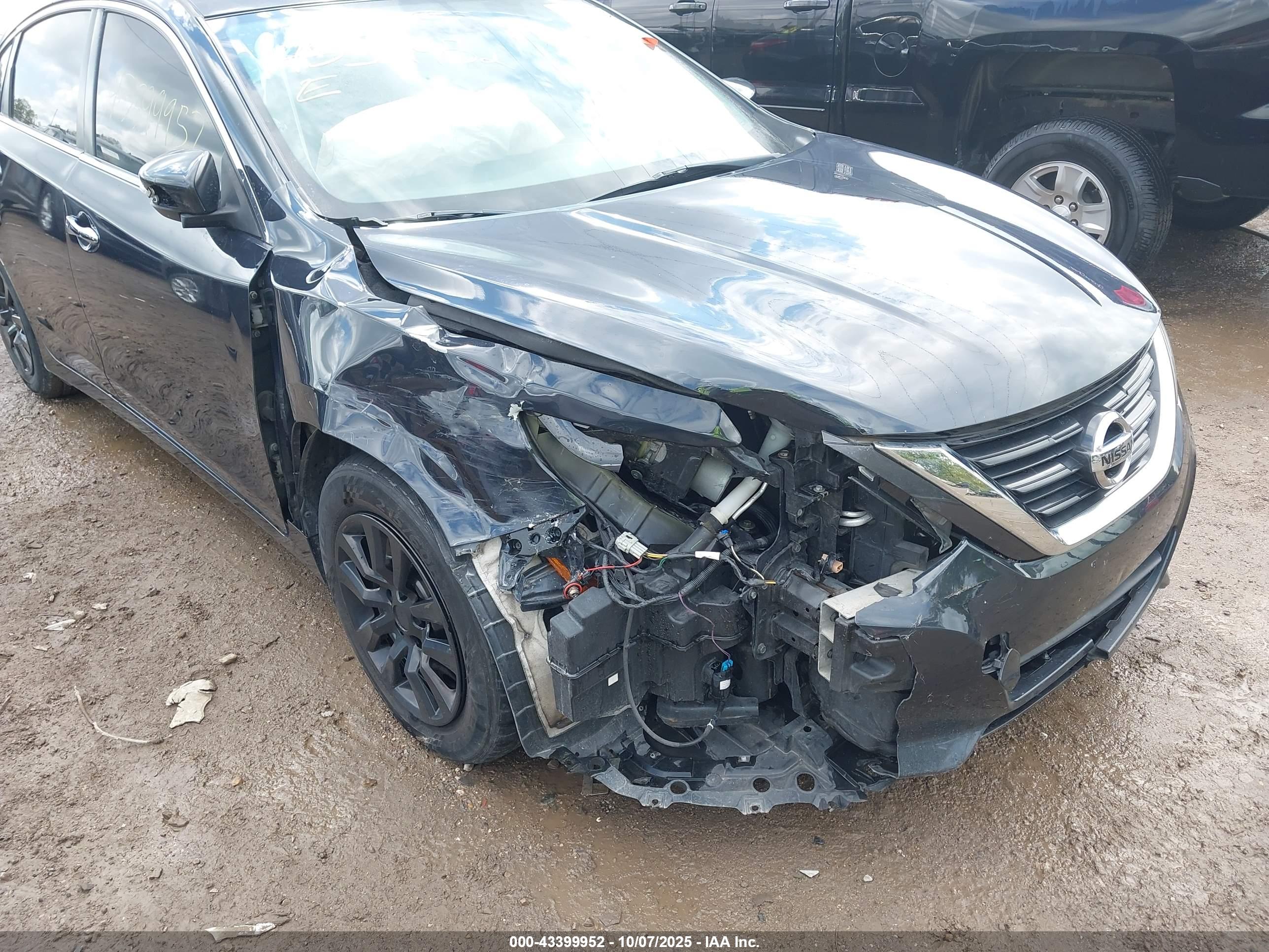 NISSAN ALTIMA image 6