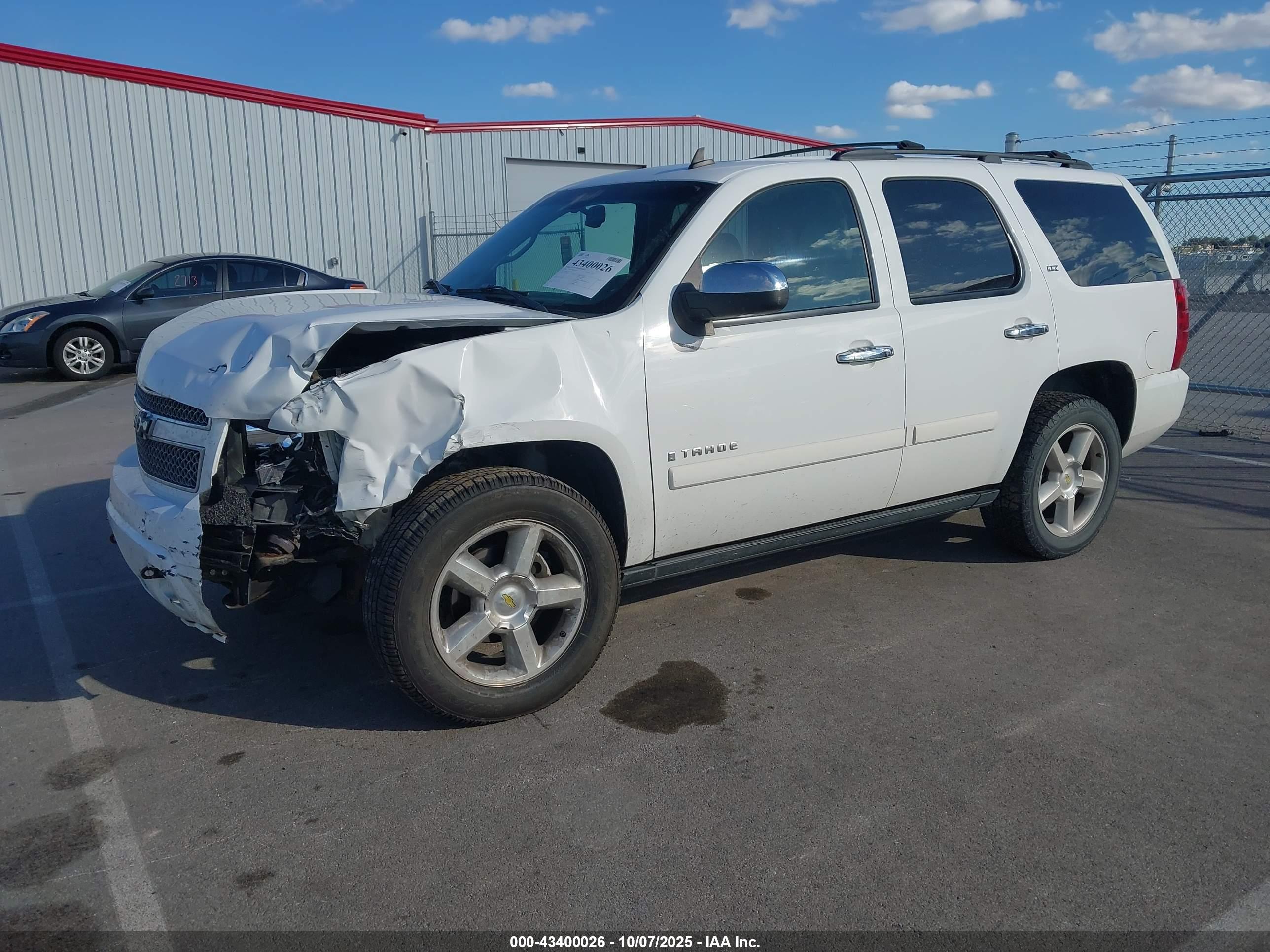 CHEVROLET TAHOE image 2