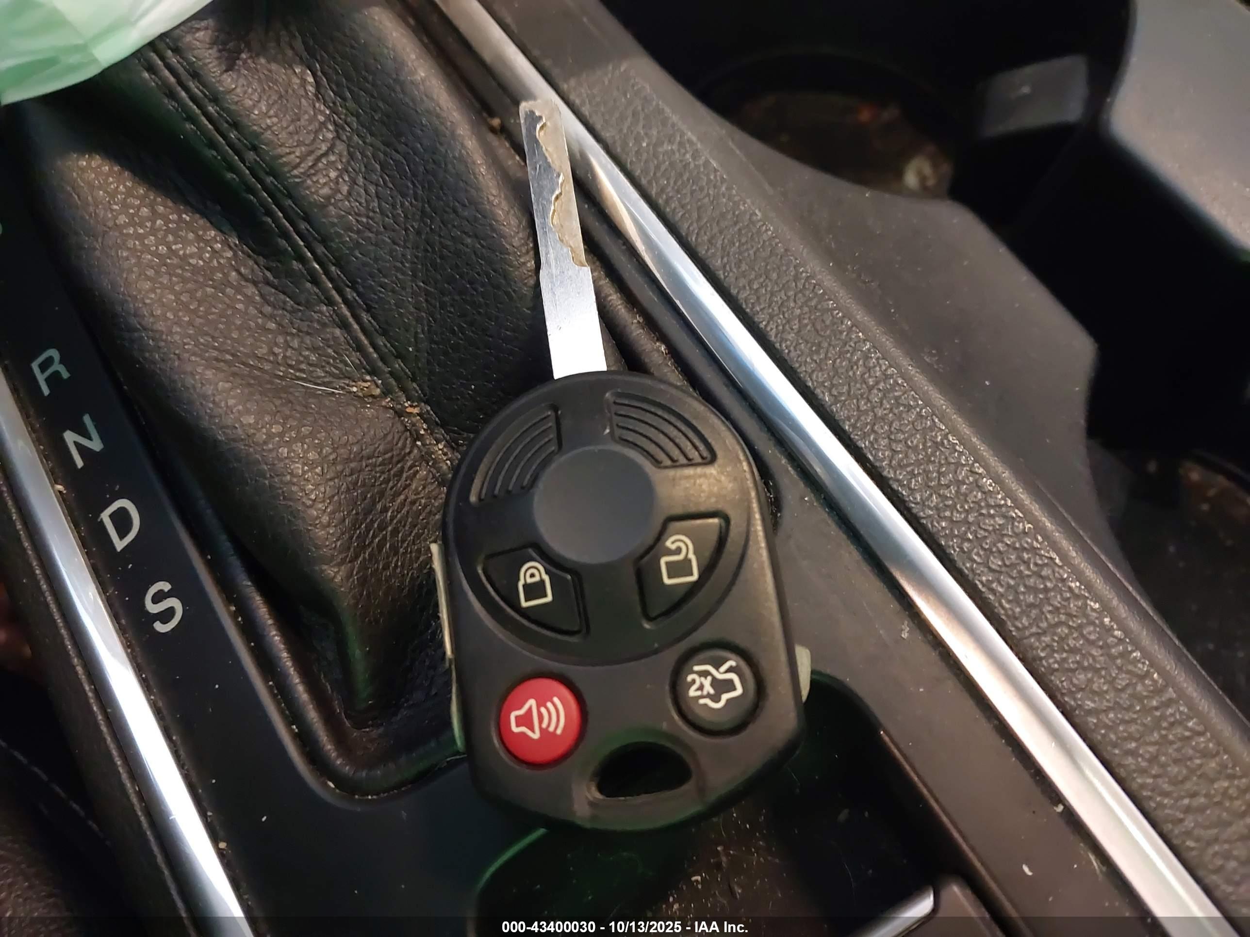 FORD ESCAPE image 11