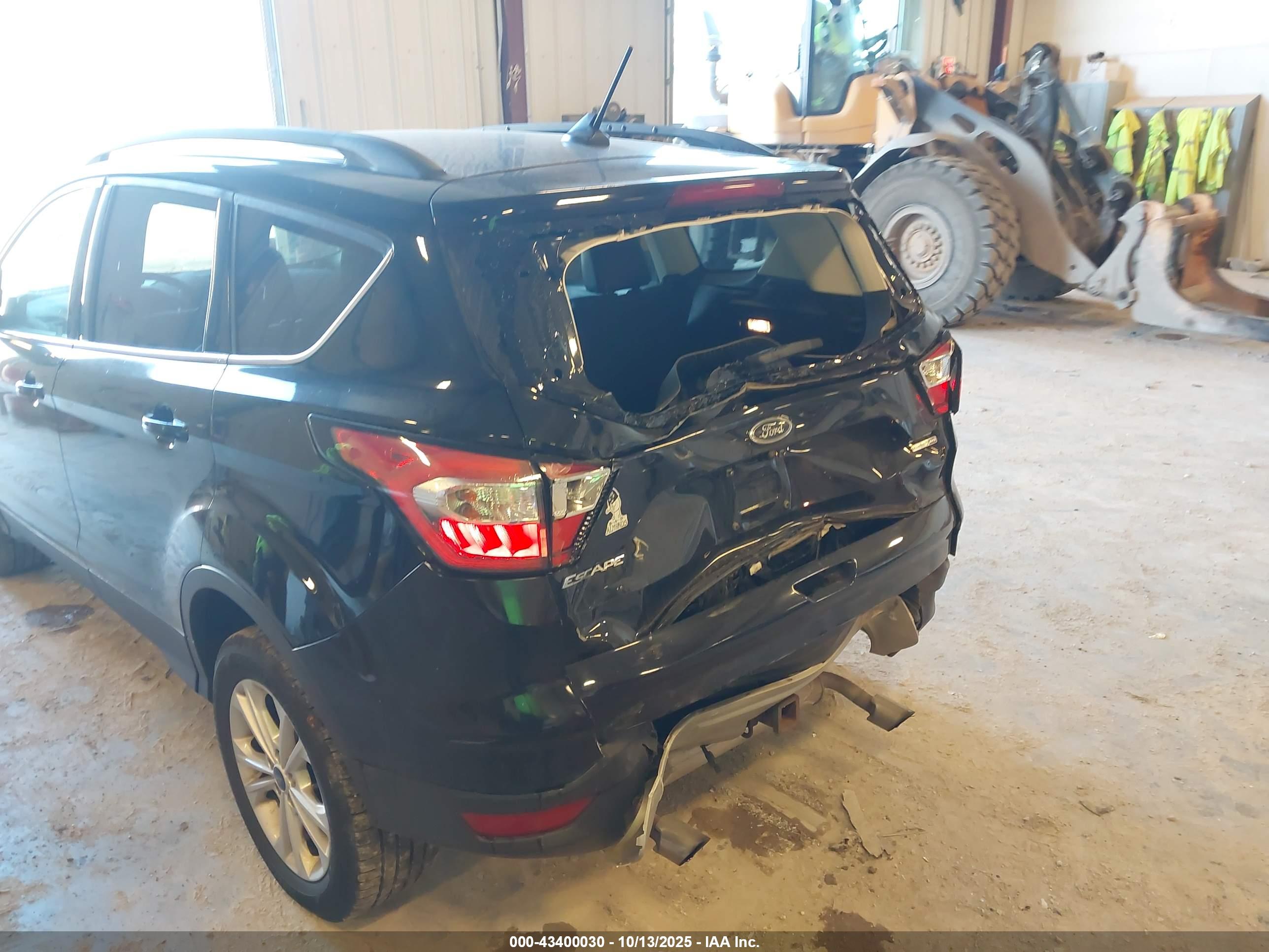 FORD ESCAPE image 6
