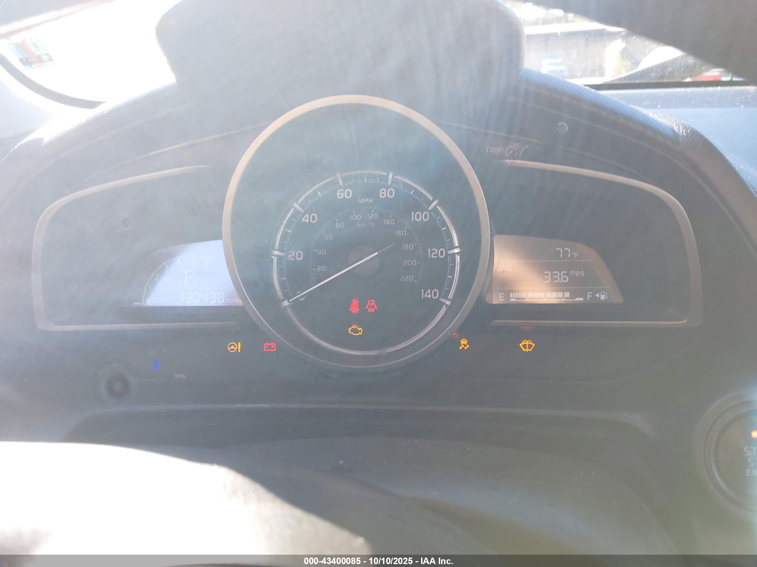 TOYOTA YARIS image 7