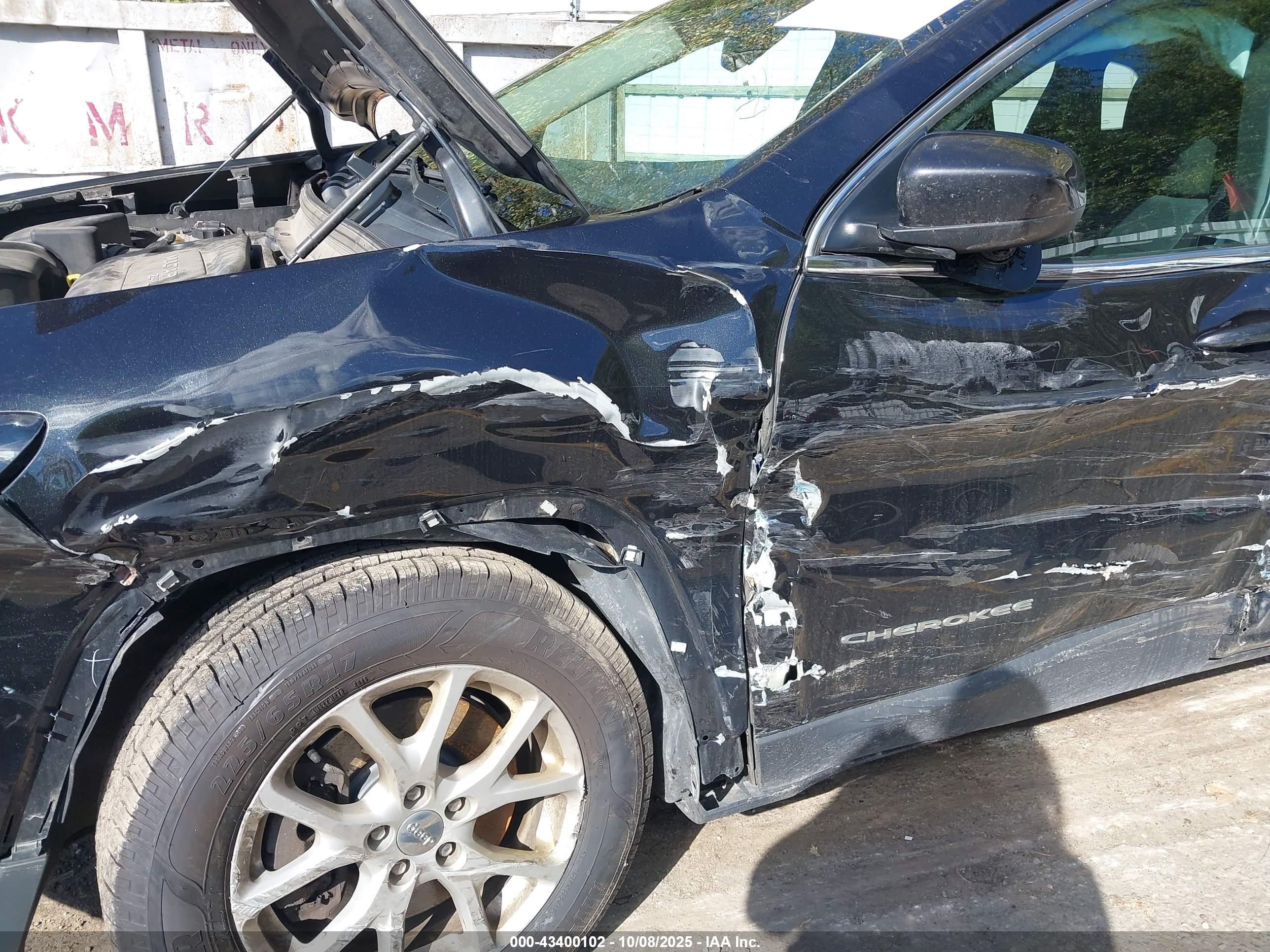 JEEP CHEROKEE image 6
