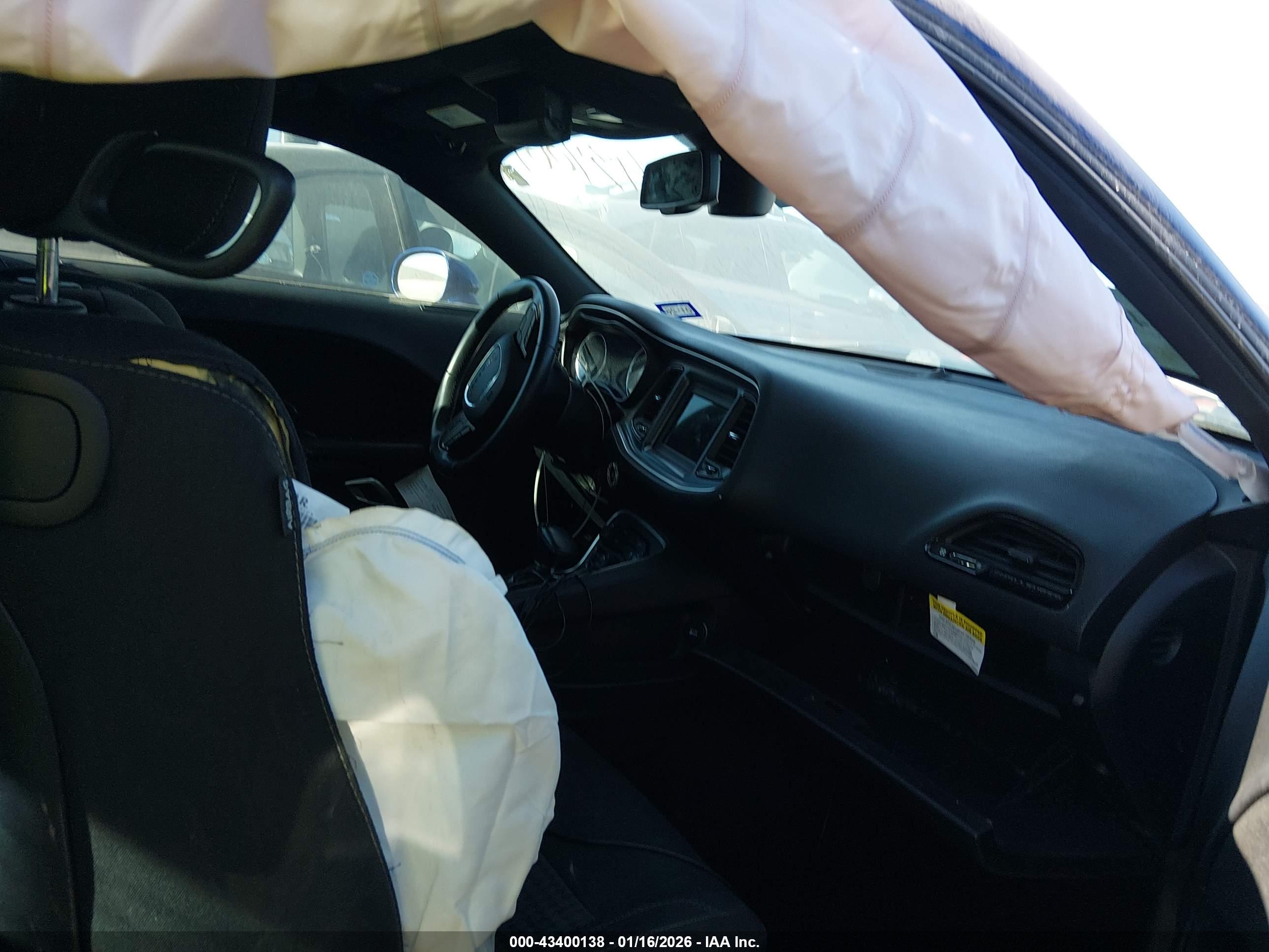 DODGE CHALLENGER image 5