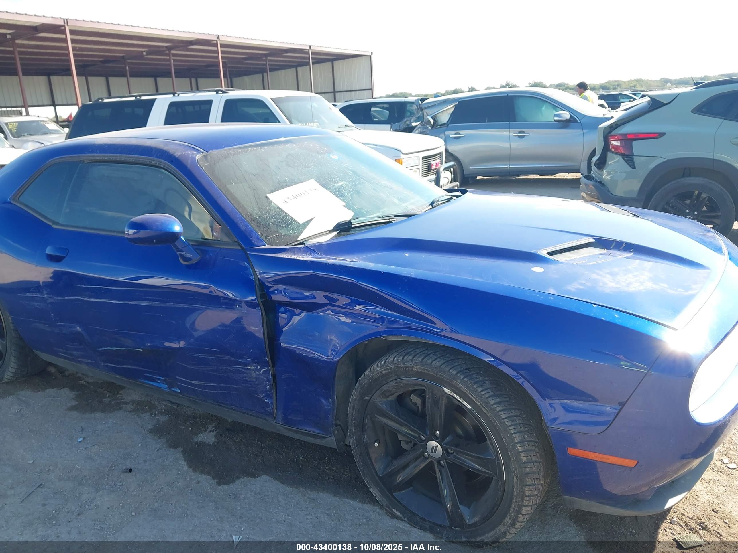 DODGE CHALLENGER image 6