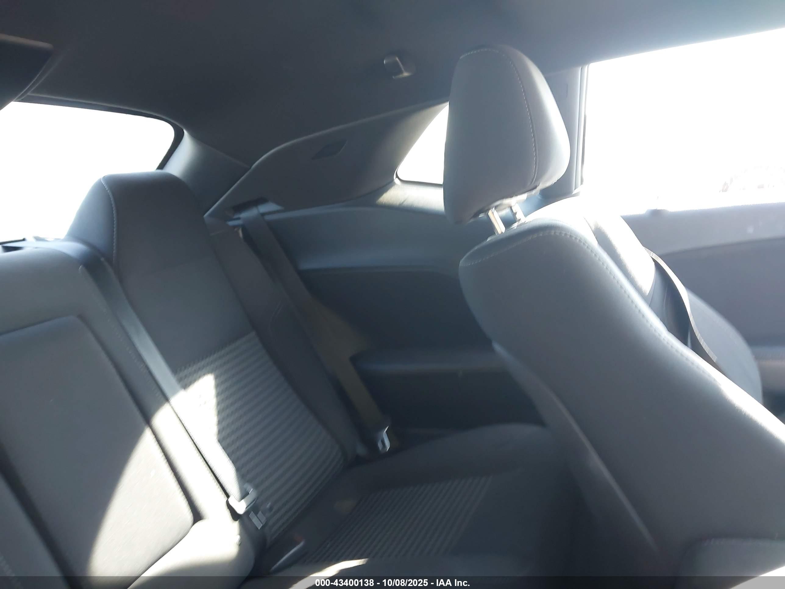 DODGE CHALLENGER image 8