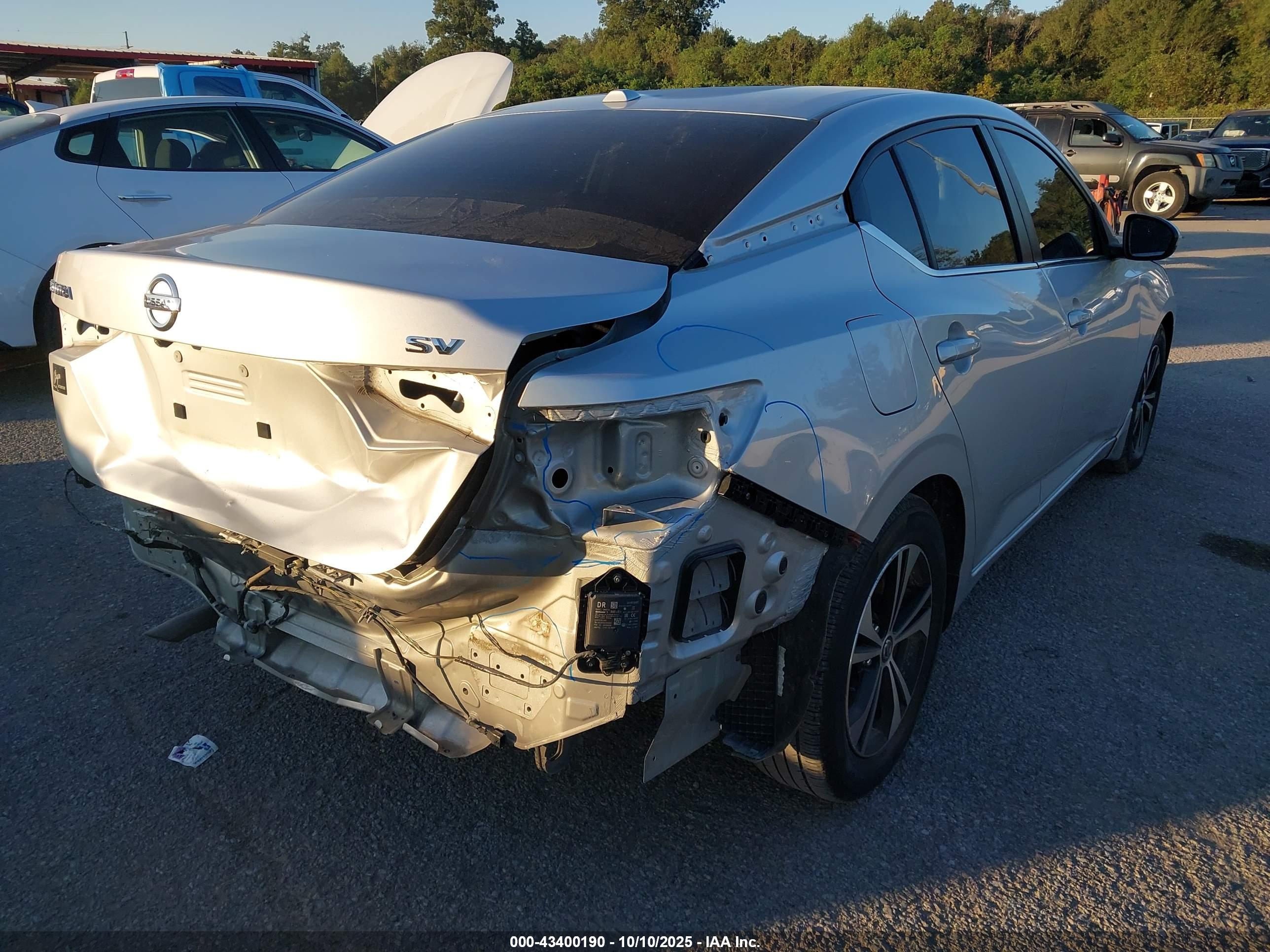 NISSAN SENTRA image 4