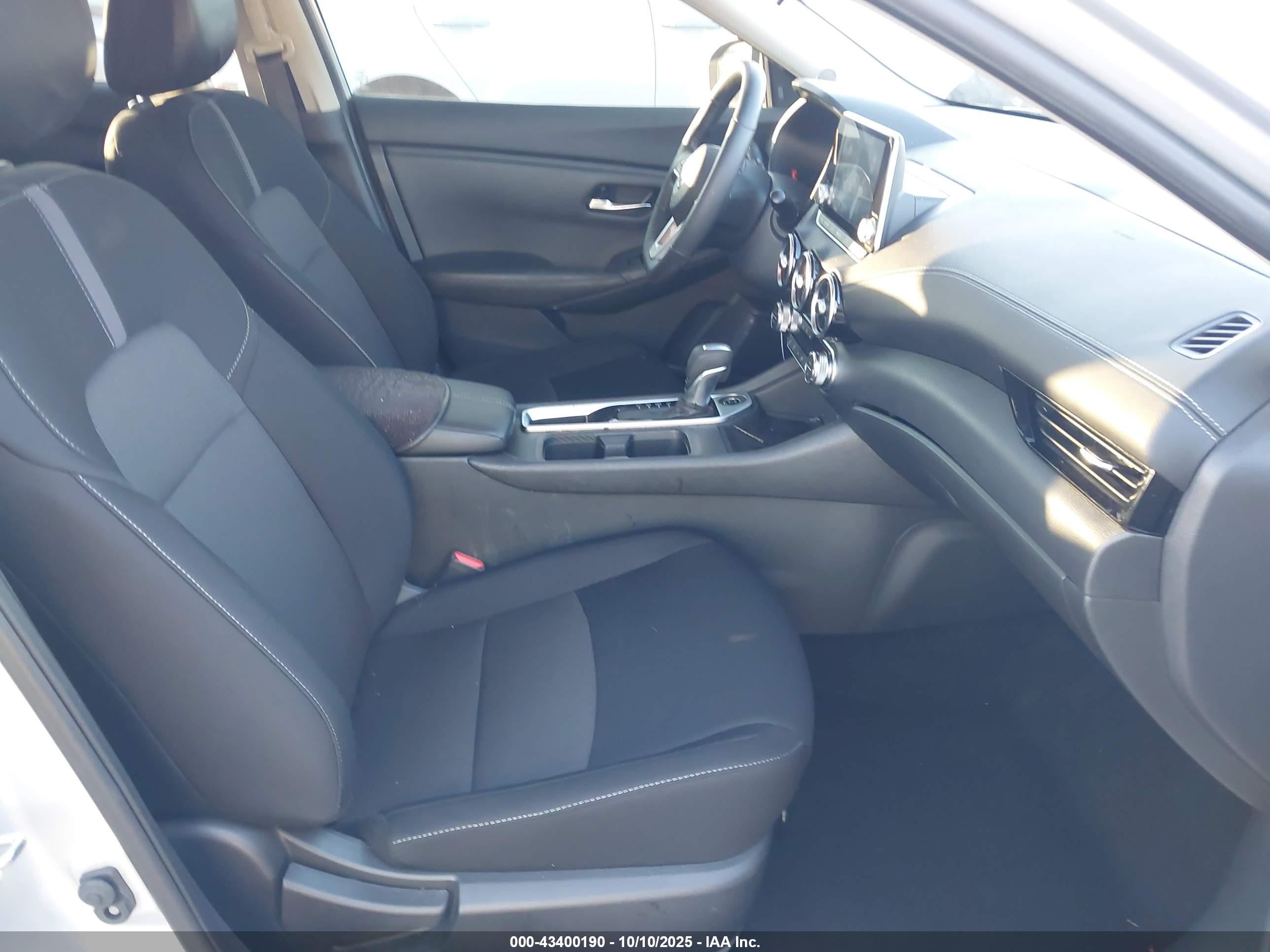 NISSAN SENTRA image 5