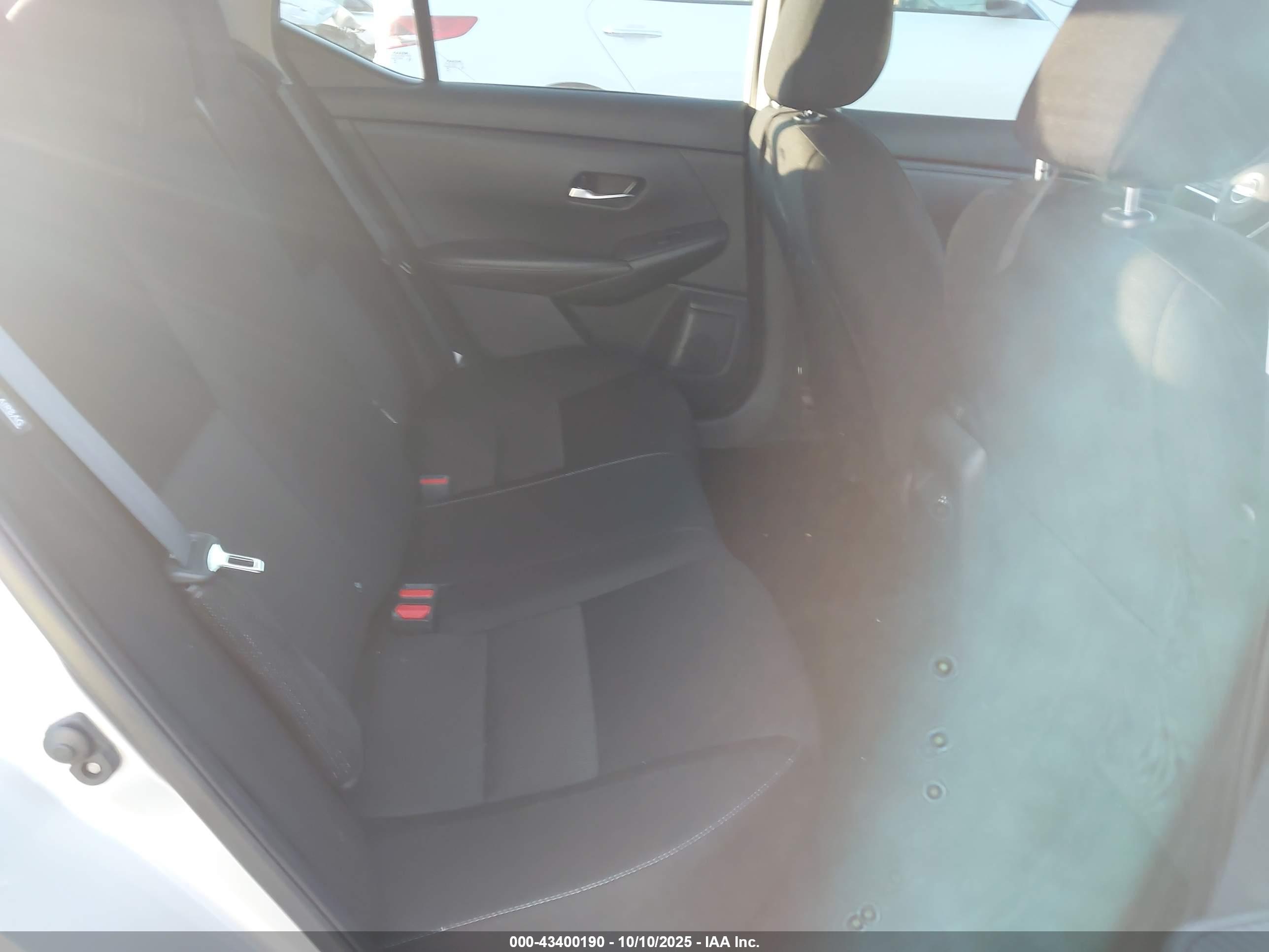 NISSAN SENTRA image 8