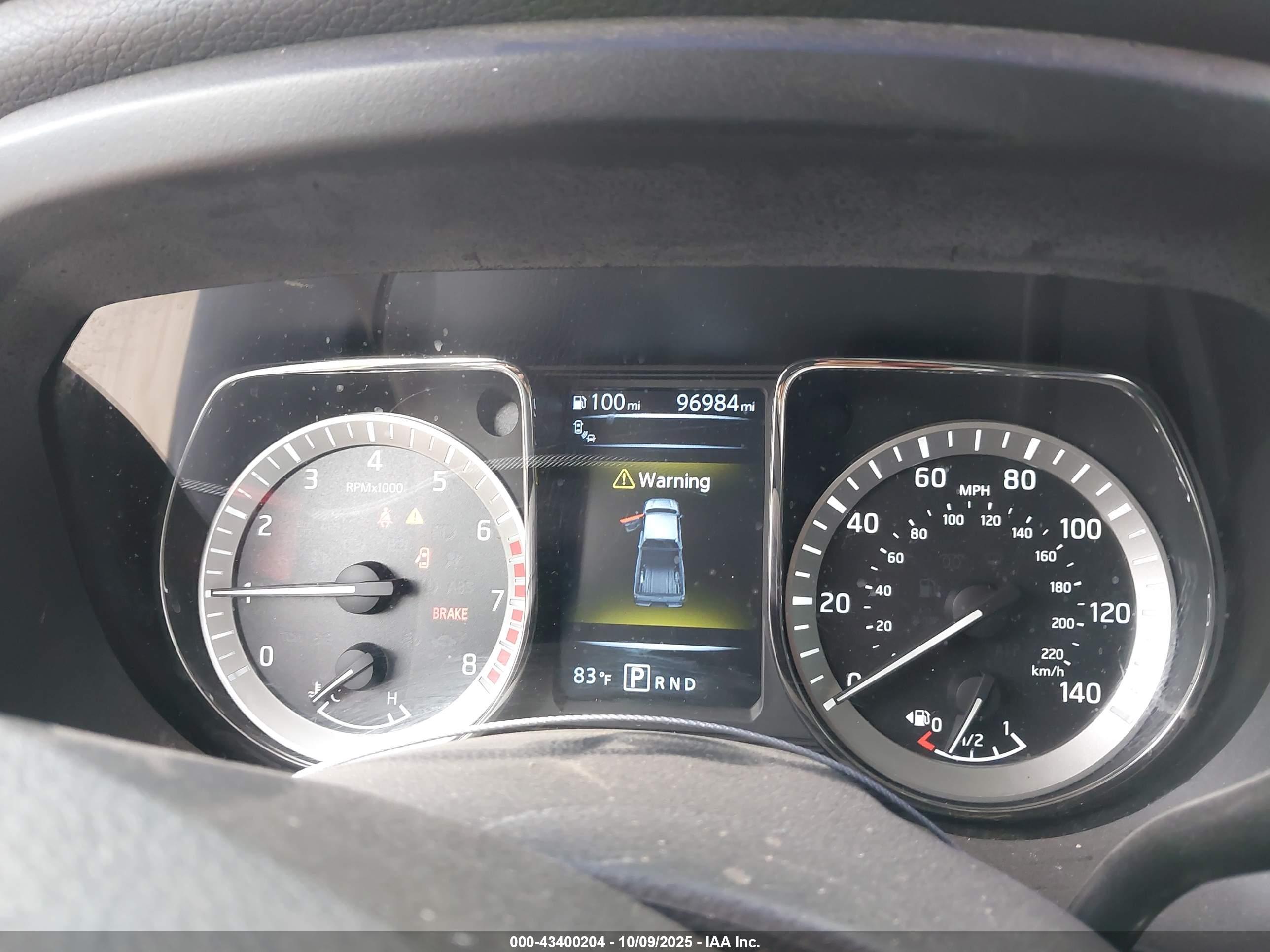 NISSAN TITAN image 7