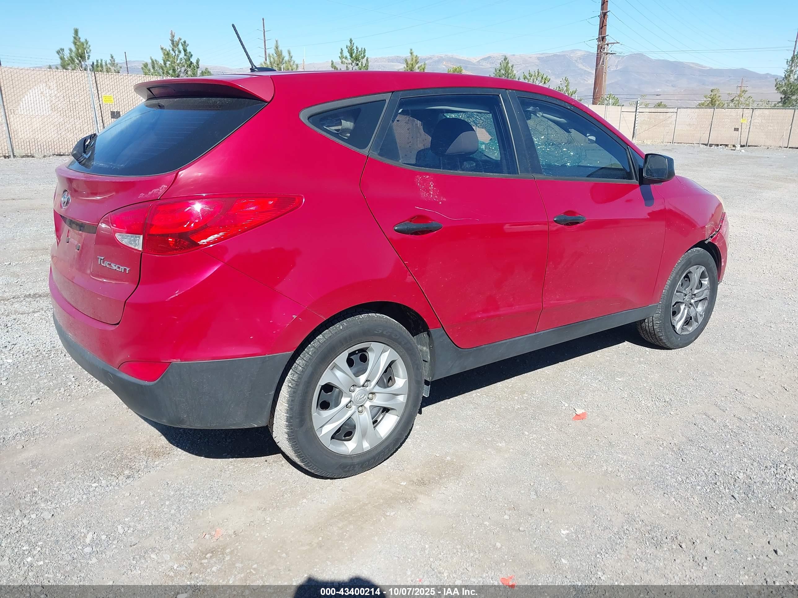 HYUNDAI TUCSON image 4