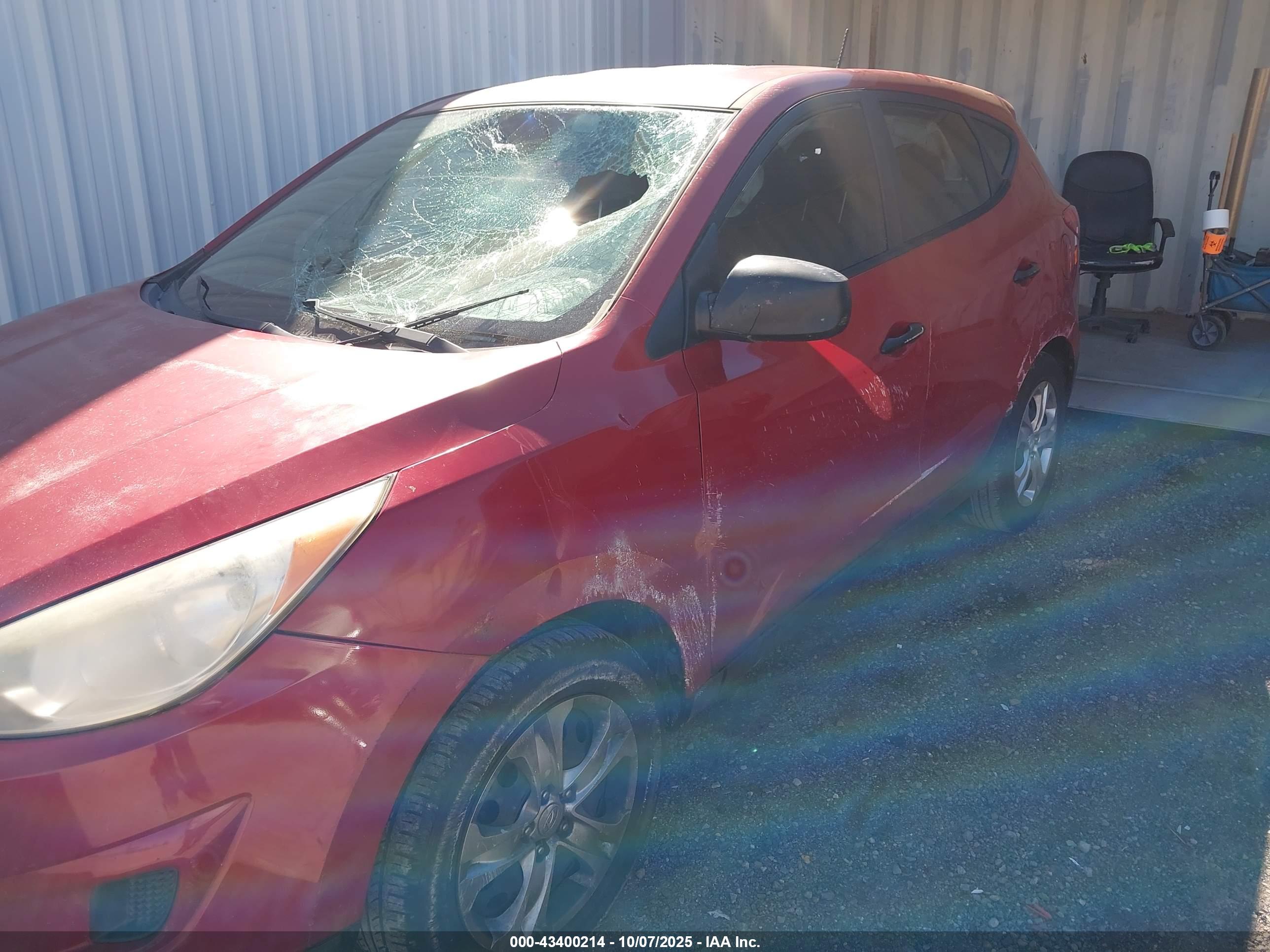 HYUNDAI TUCSON image 6