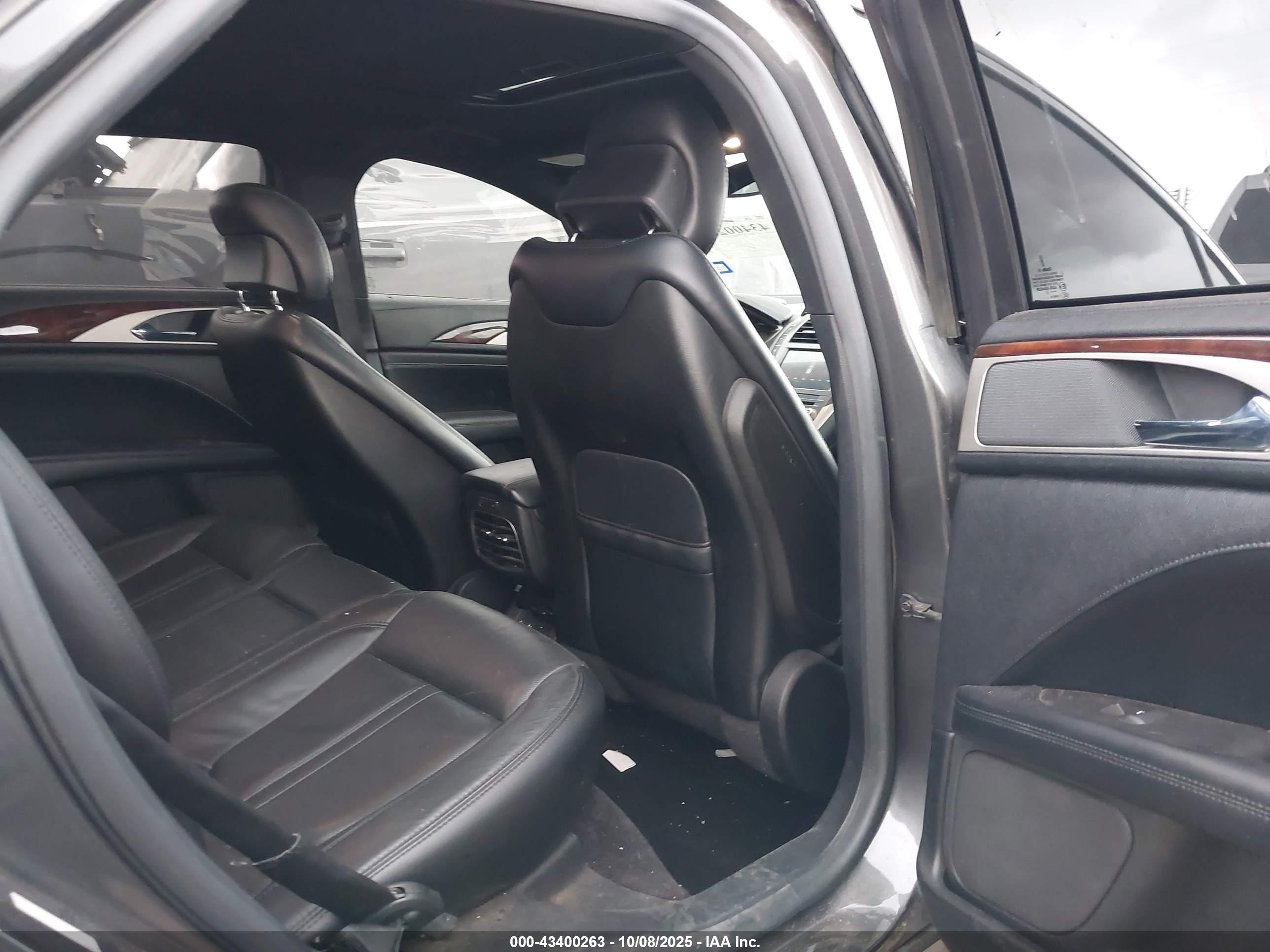 LINCOLN MKZ image 8