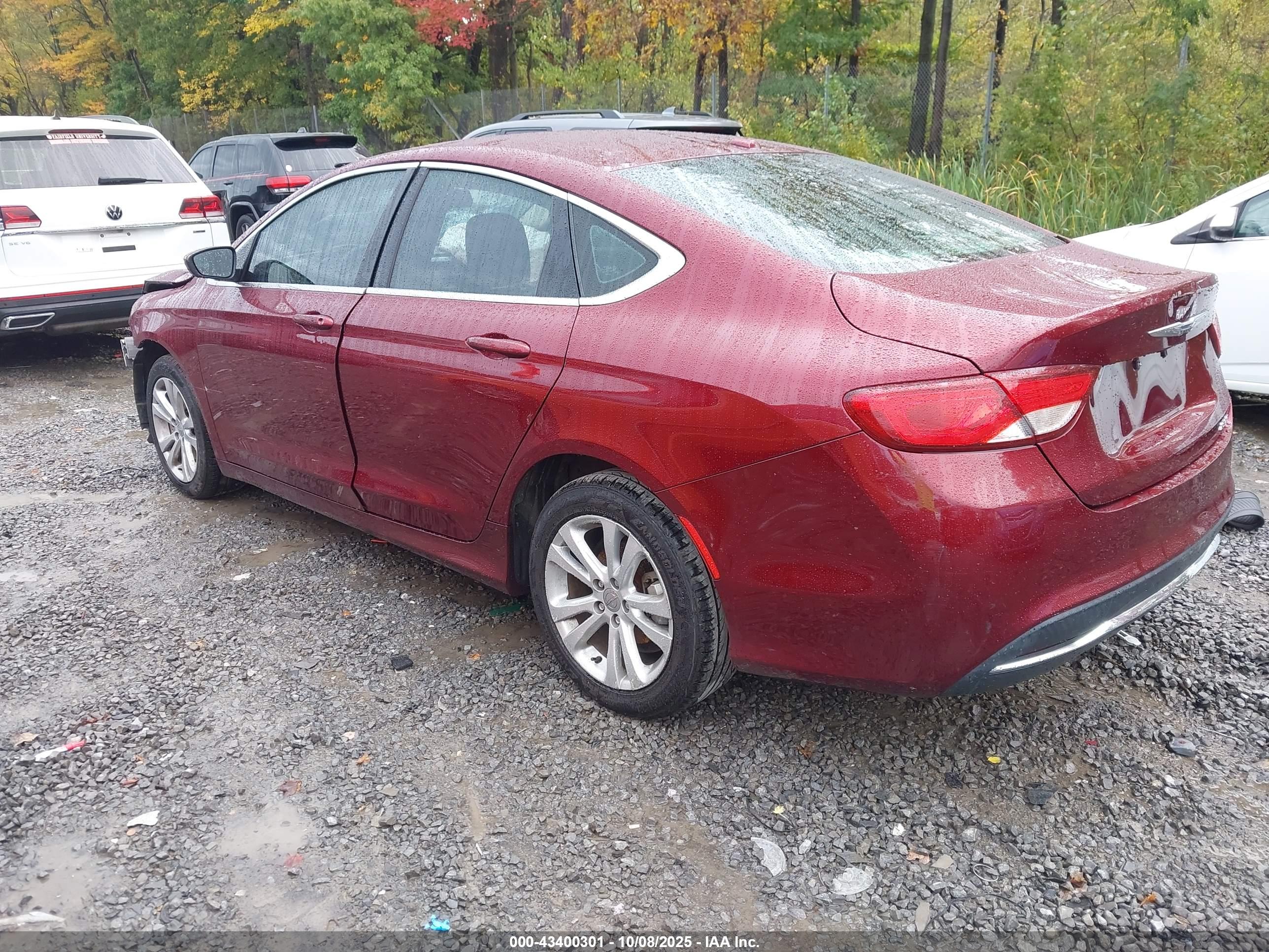 CHRYSLER 200 image 3