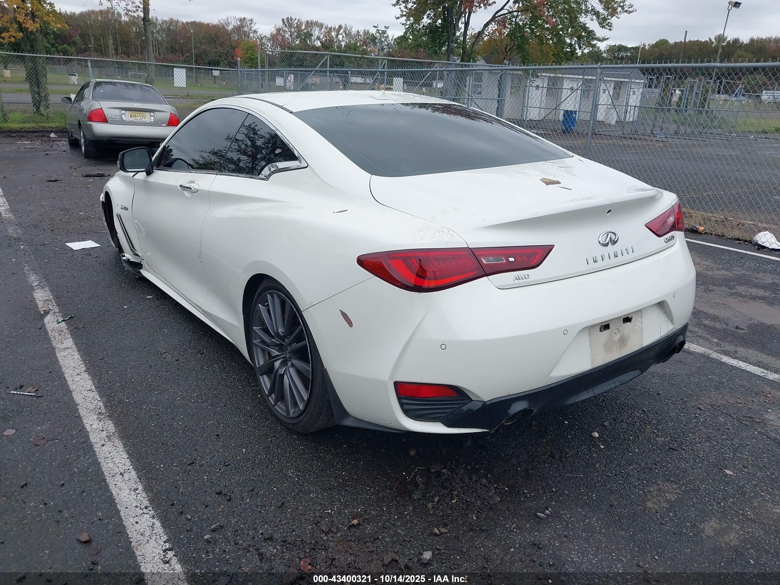 INFINITI Q60 image 3
