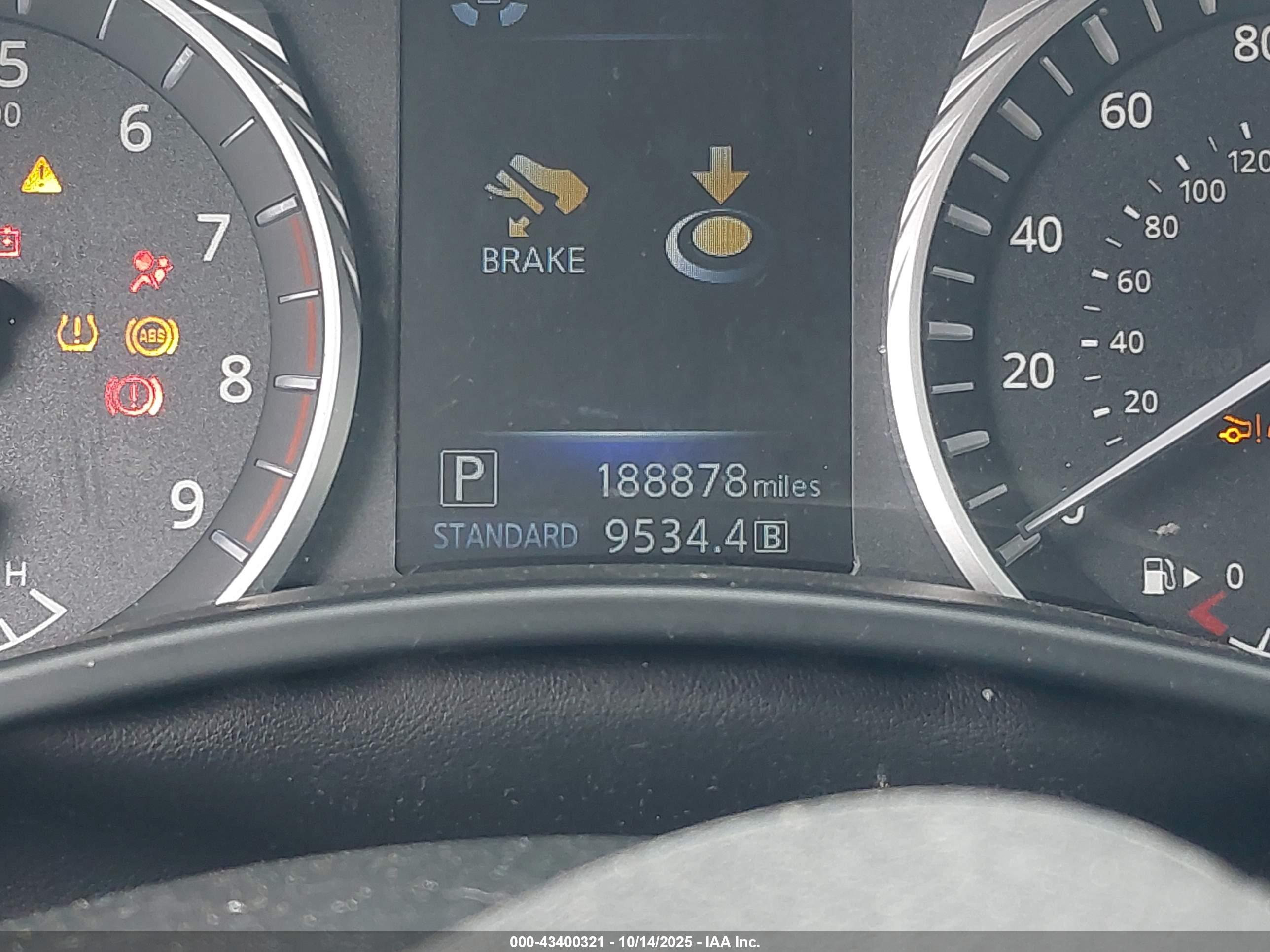 INFINITI Q60 image 7