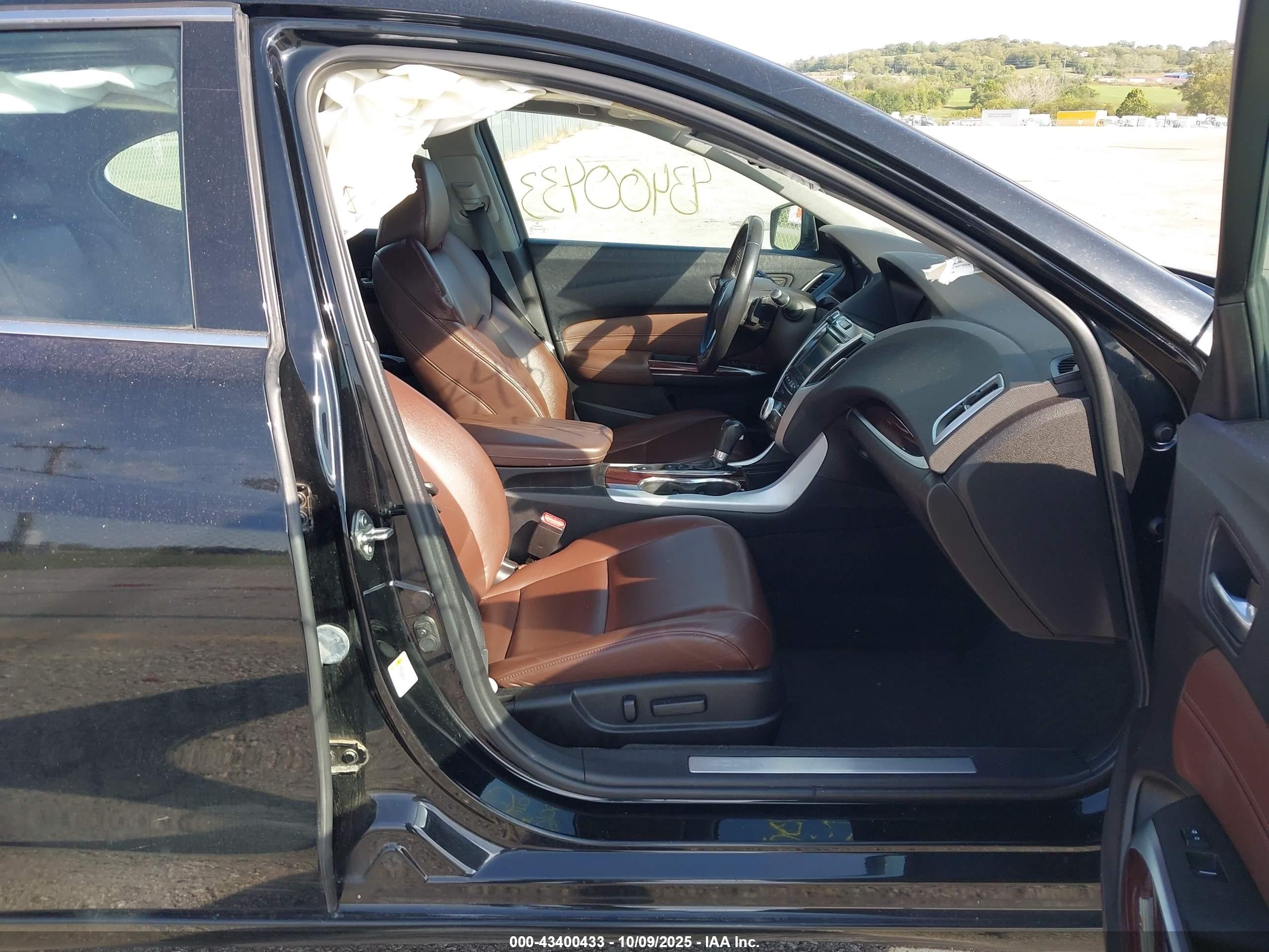 ACURA TLX image 5