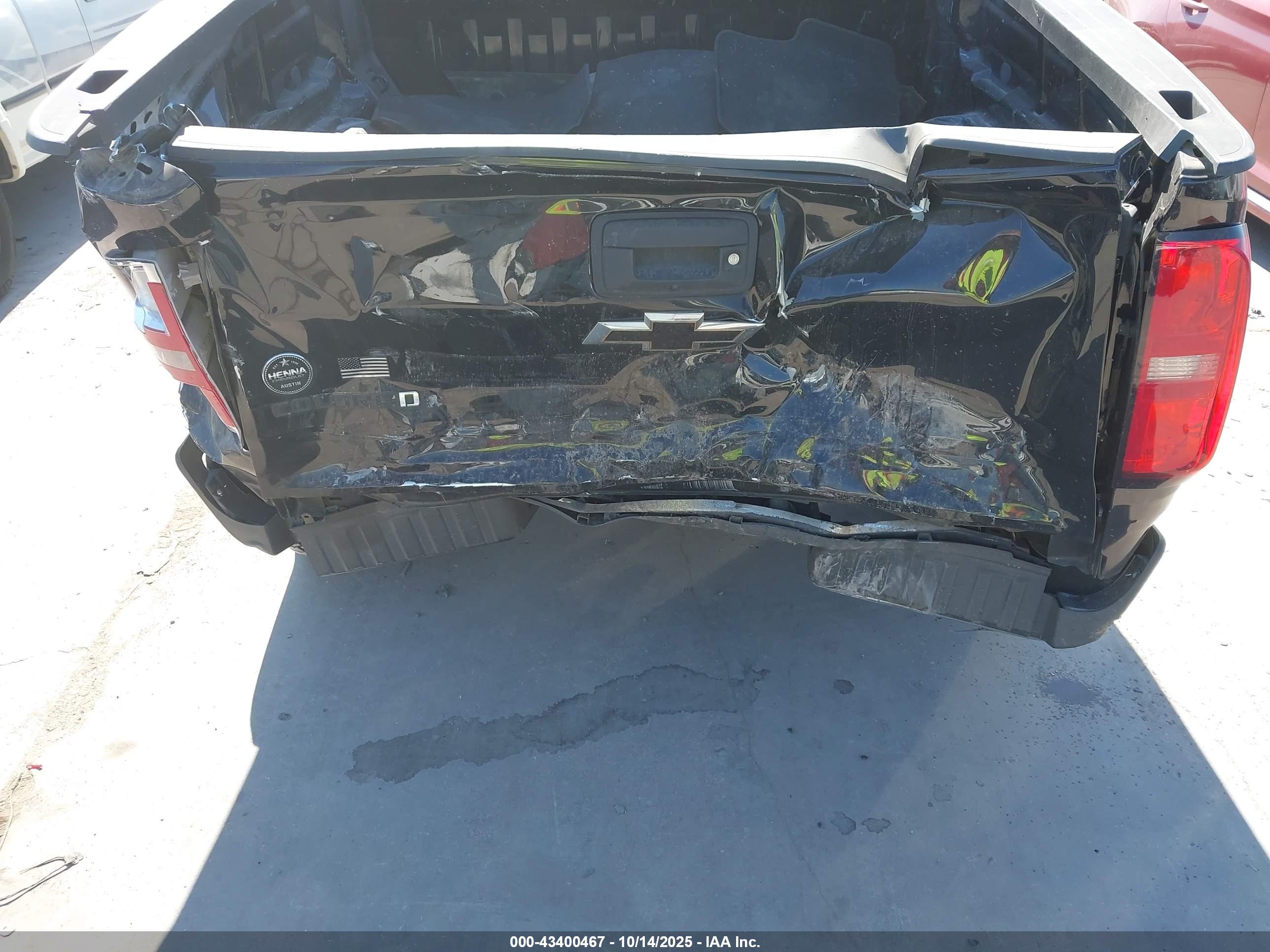 CHEVROLET COLORADO image 6