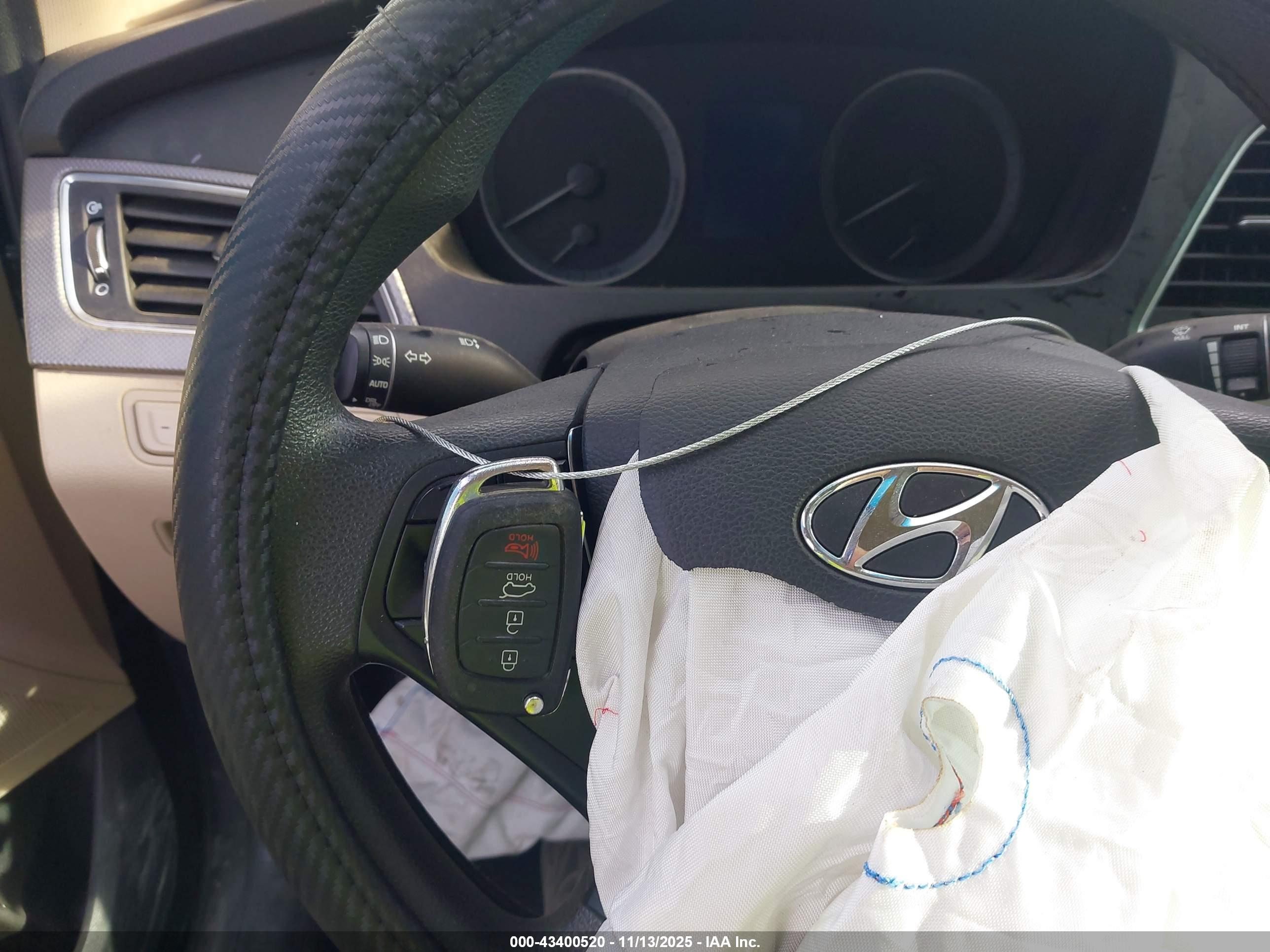 HYUNDAI SONATA image 11